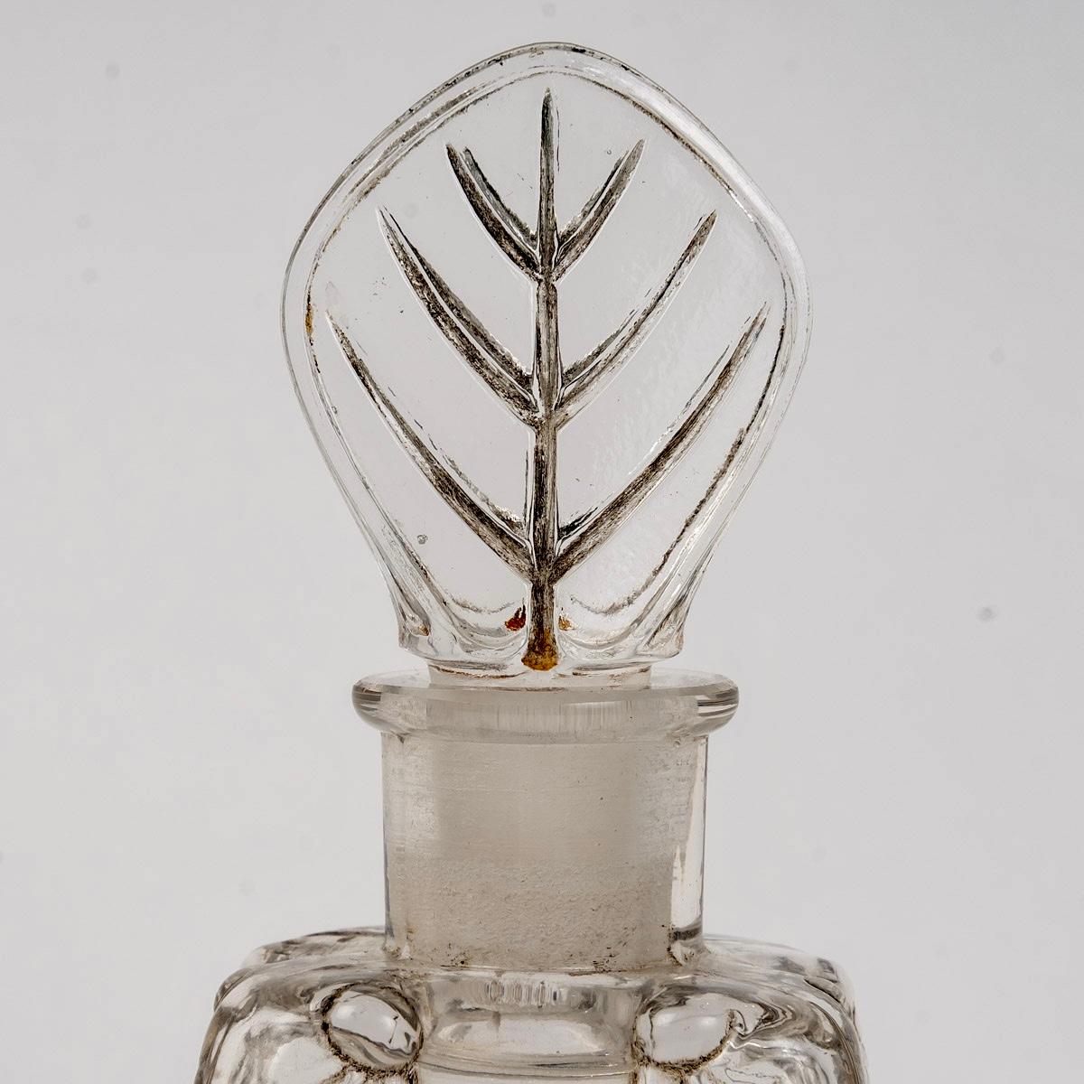 Molded 1910 Rene Lalique Perfume Bottle Cigalia for Roger & Gallet Glass Grey Patina For Sale
