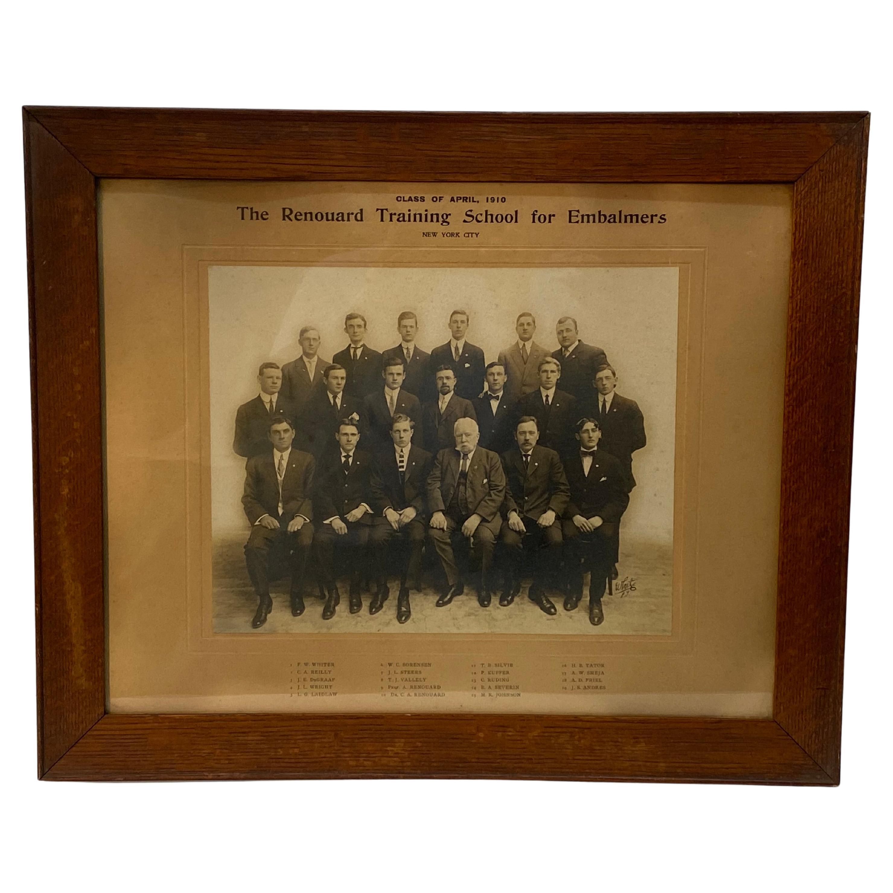 1910 Renouard Training School for Embalmers New York City Graduating Class Photo For Sale