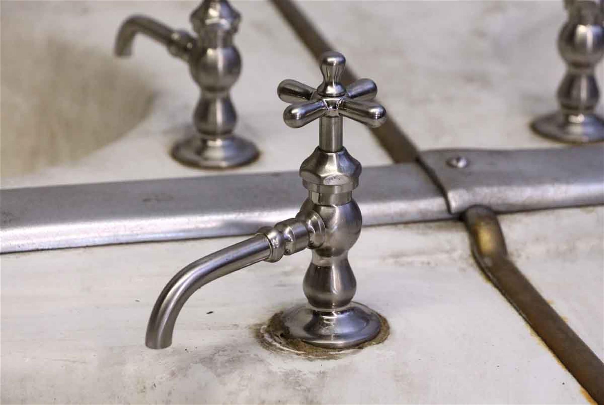 cast iron sink legs