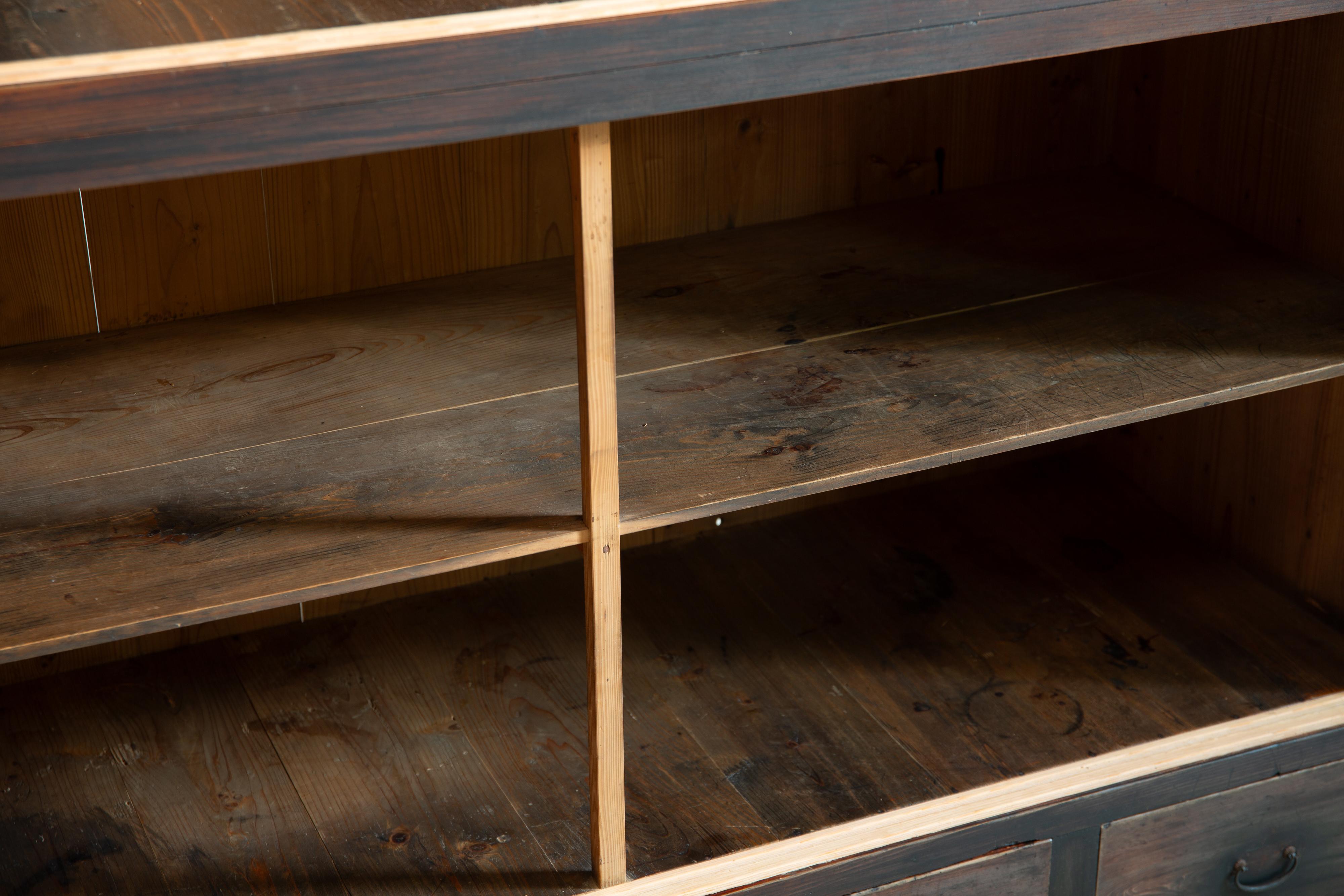 20ième siècle 1910s-20s Japanese antique 2 tier large glass cabinet. wabi sabi organic en vente