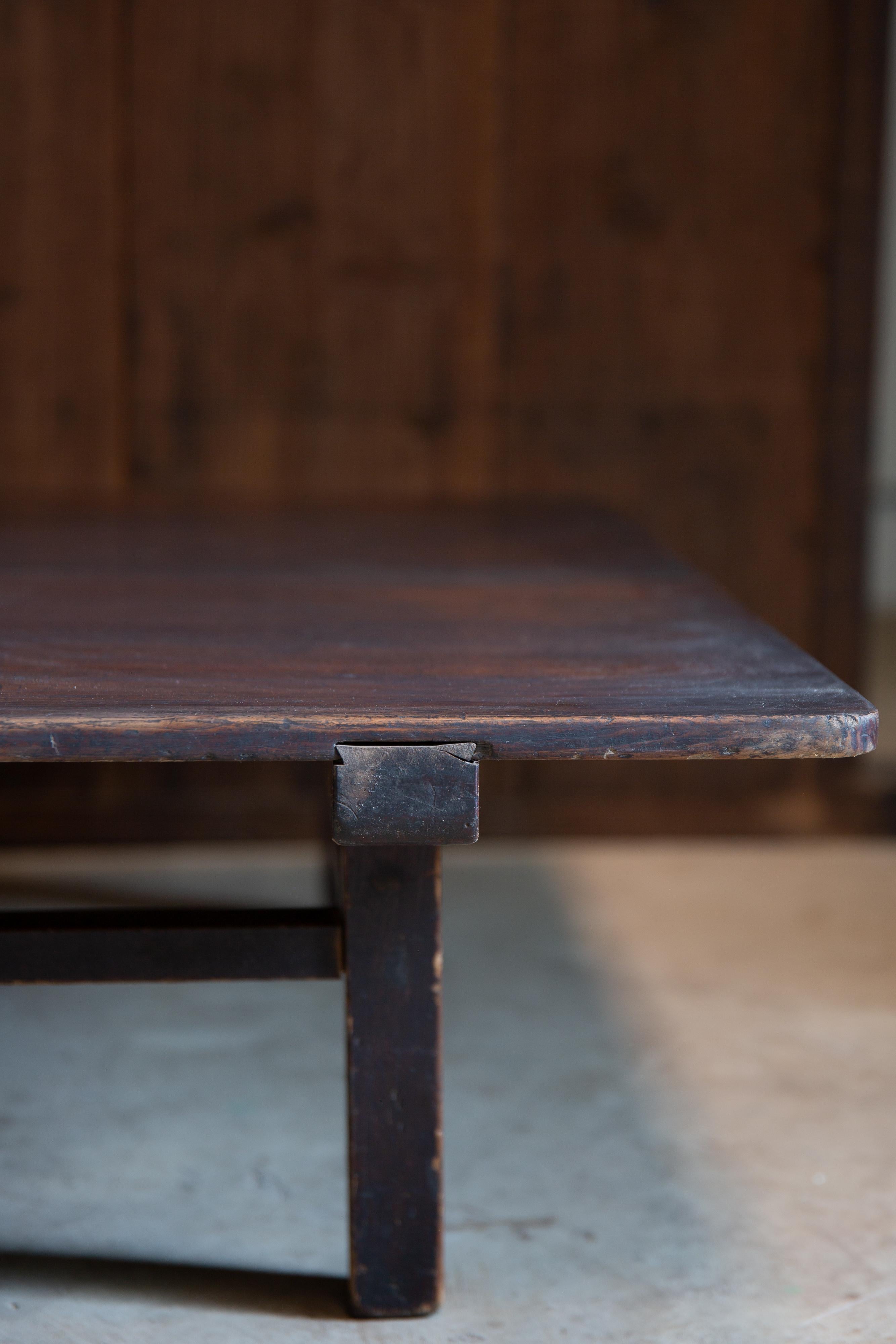 Table basse japonaise antique Zataku des années 1910-30, table basse Wabi sabi. primitive en vente 6