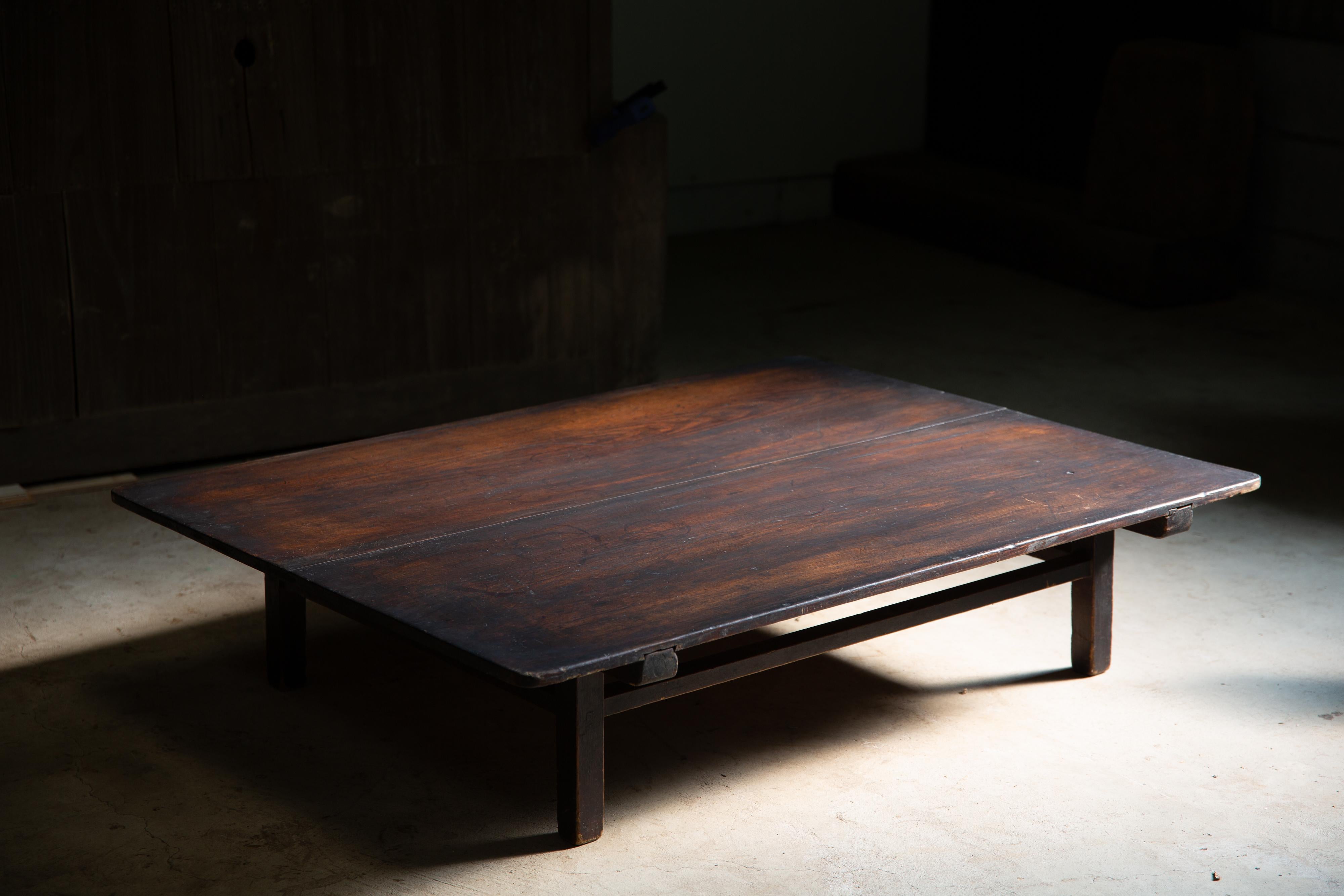 Japanischer antiker Zataku-Tisch aus den 30er-Jahren, Wabi-Sabi-Couchtisch. primitiv im Angebot 7