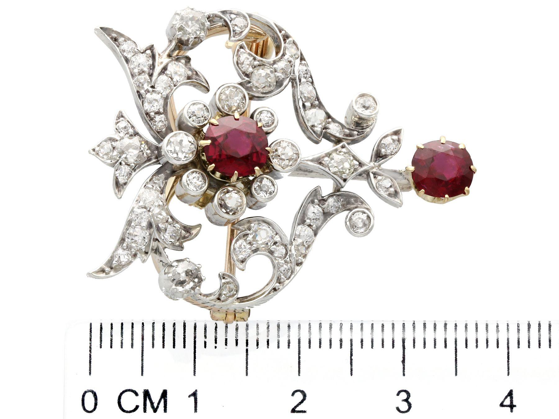 1910s Antique 2.05 Carat Ruby and 1.70 Carat Diamond and Yellow Gold Brooch For Sale 2
