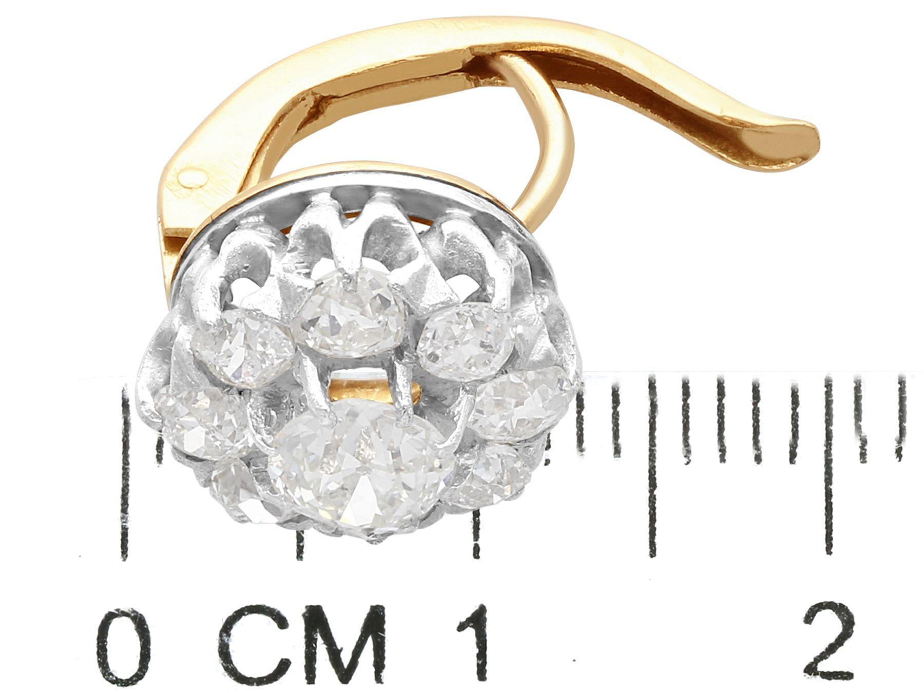 1910er Jahre Antike 3,37 Karat Diamant und Gelbgold Cluster-Ohrringe im Angebot 5
