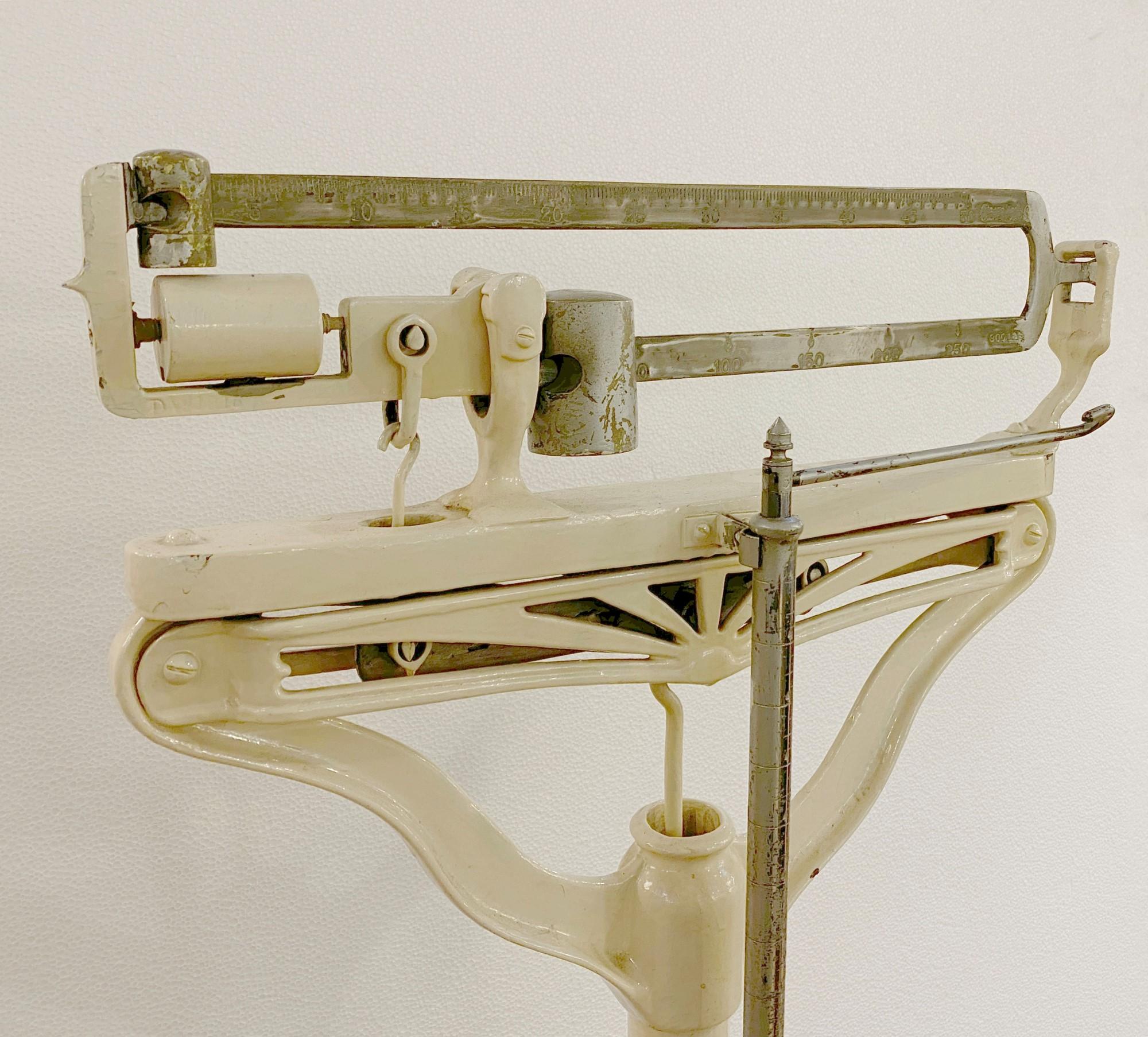 Early 20th Century 1910s Doctors' Medical Scale Mechanical Stand Up with Weights For Sale