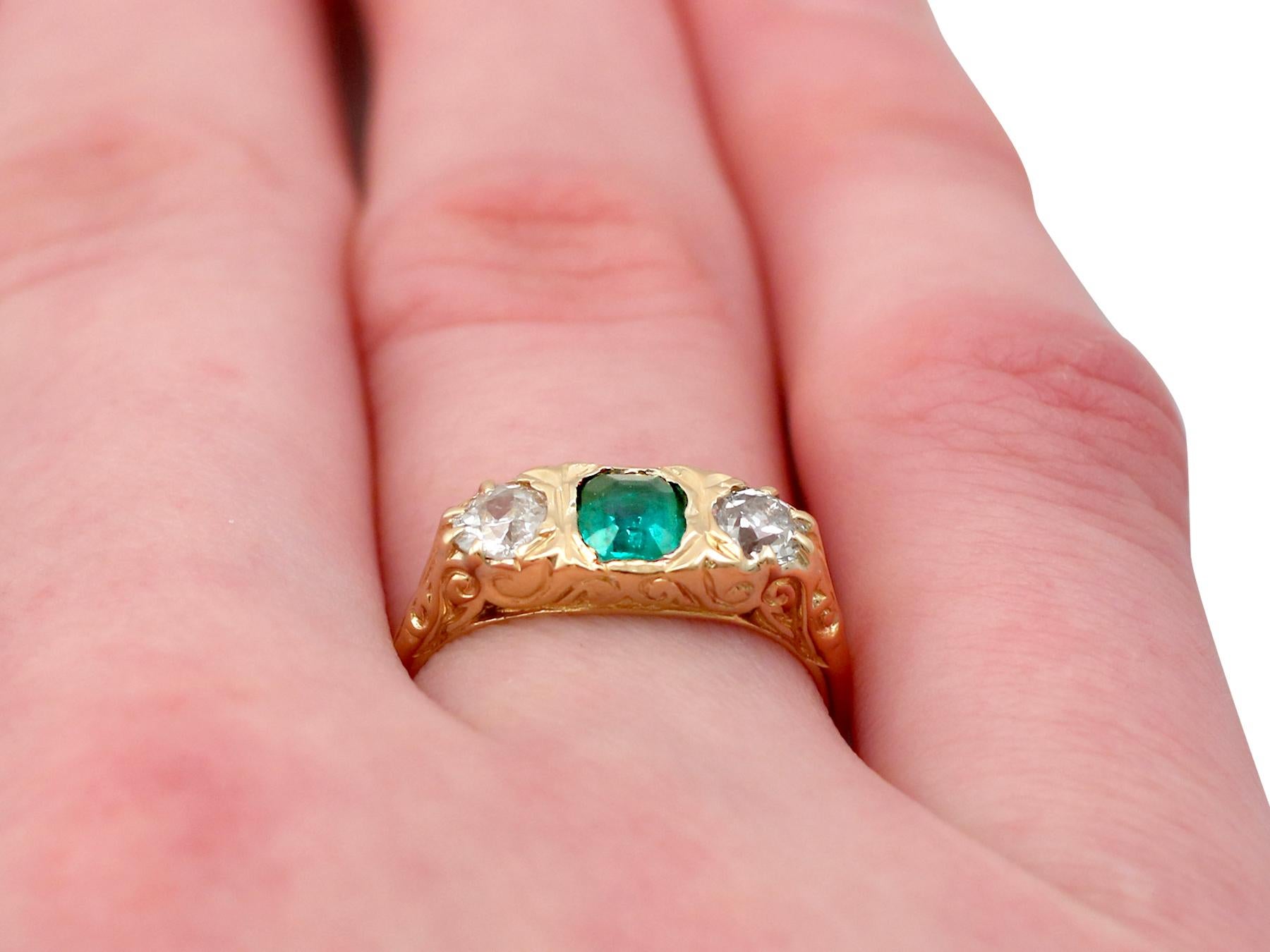 1910s Emerald Diamond Yellow Gold Trilogy Ring For Sale 2