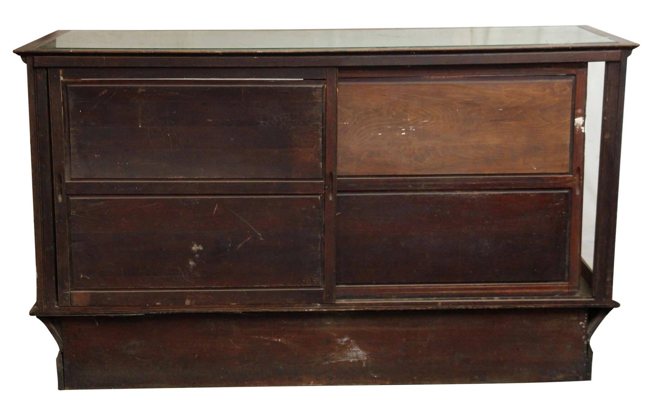 American 1910s Antique Oak Apothecary Standing Display Case with Egg and Dart Trim