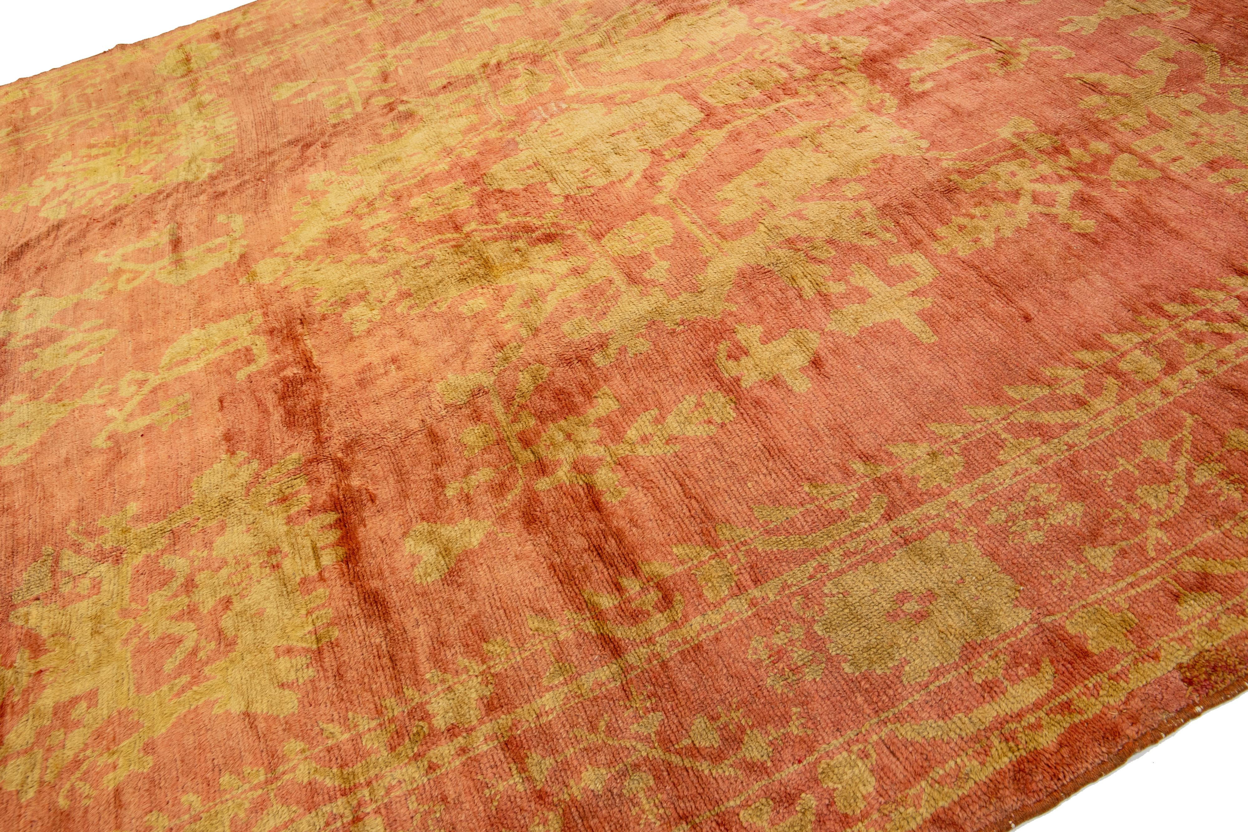 1910s Antiker Oushak Türkischer Wollteppich in Terracota Farbe mit Allover Design  im Zustand „Hervorragend“ im Angebot in Norwalk, CT