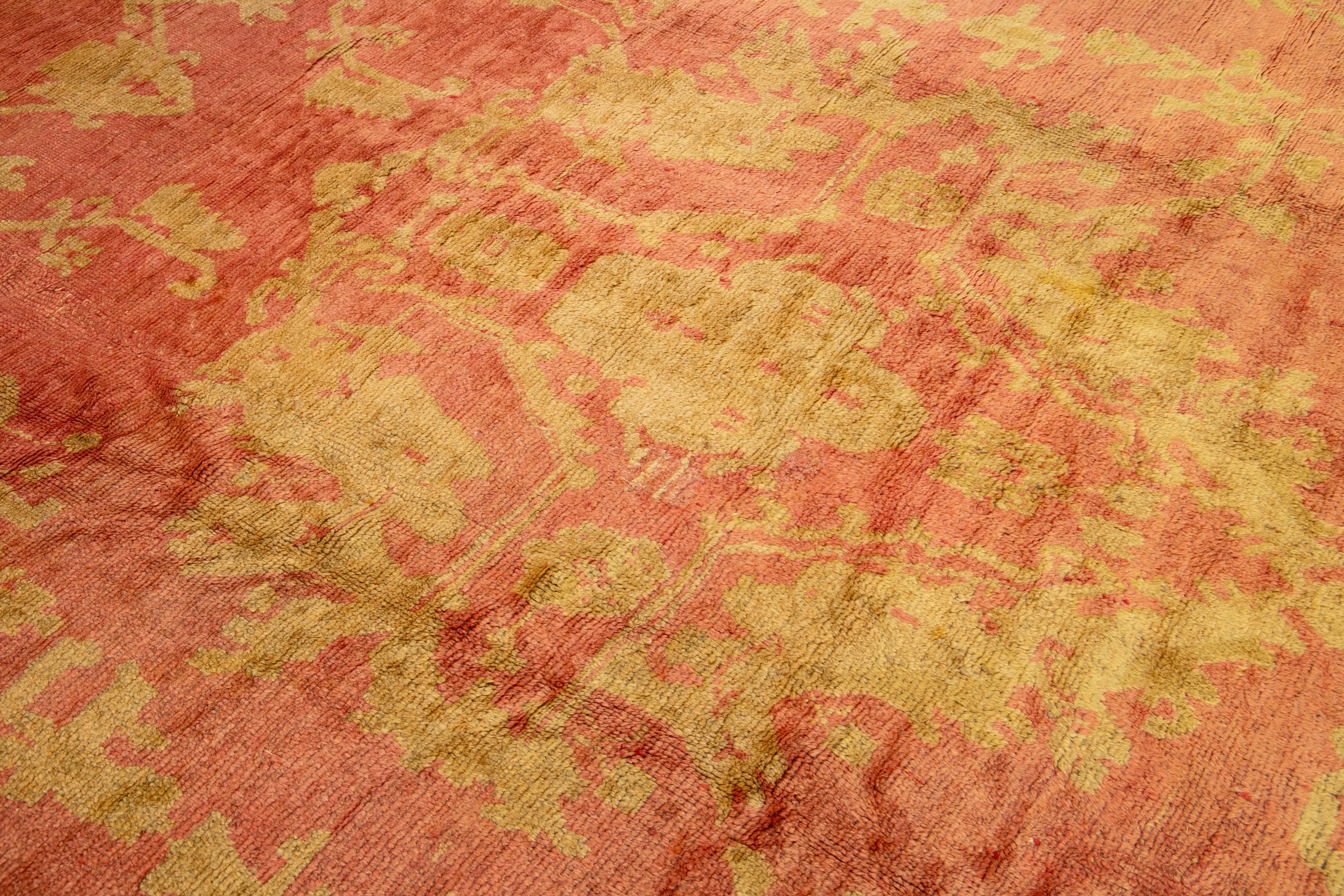 Tapis turc ancien Oushak des années 1910, couleur terre cuite avec motif sur toute la surface  en vente 1