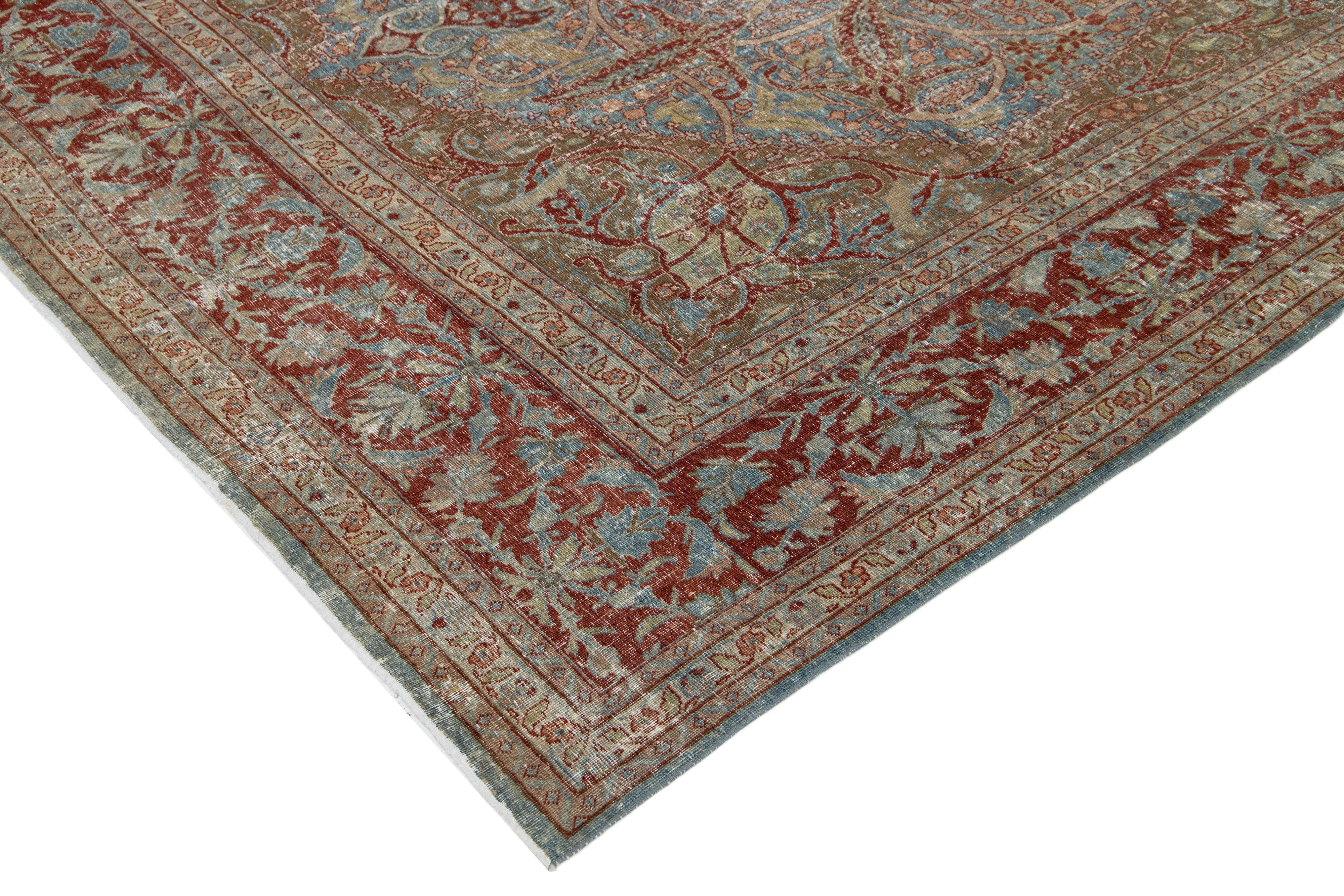 Lana Tappeto antico in lana persiana Tabriz del 1910 con disegno classico a medaglione in blu in vendita