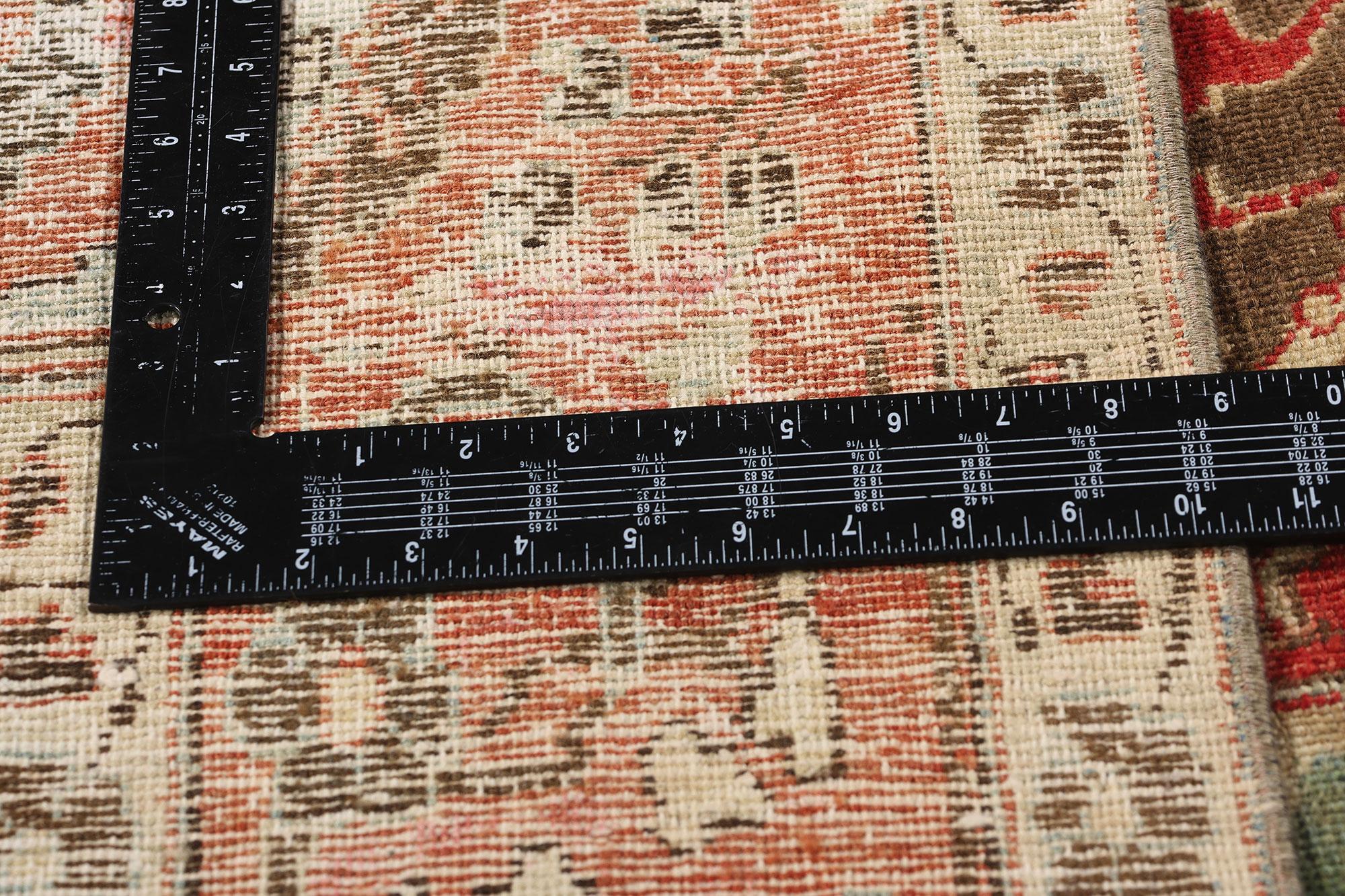 20ième siècle Tapis persan Mahal ancien des années 1910 avec style moderne en vente