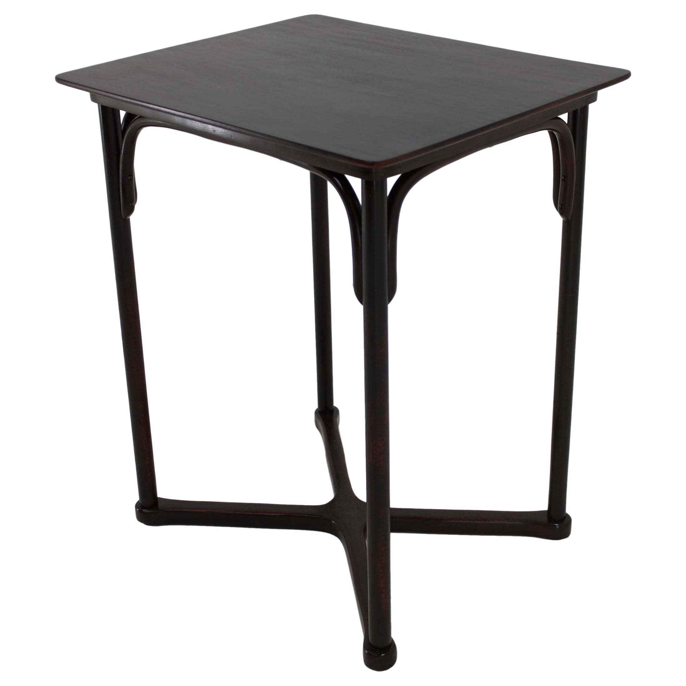 1910s Art Nouveau Beechwood Side Table by J & J Kohn, Austria