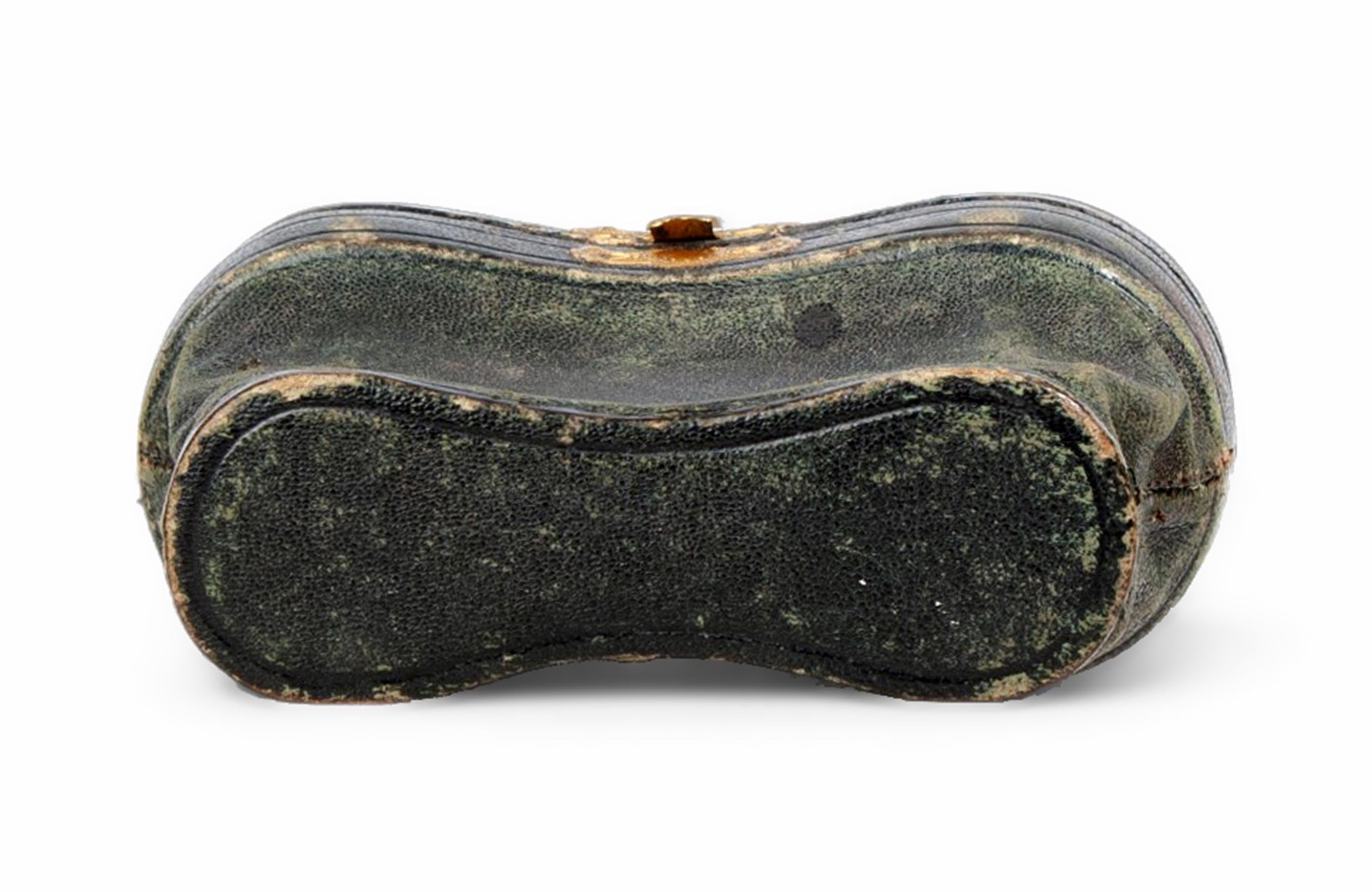 1910s Art Nouveau Lemaire-Like Brass Binoculars/Glasses and Leather Case, France For Sale 8
