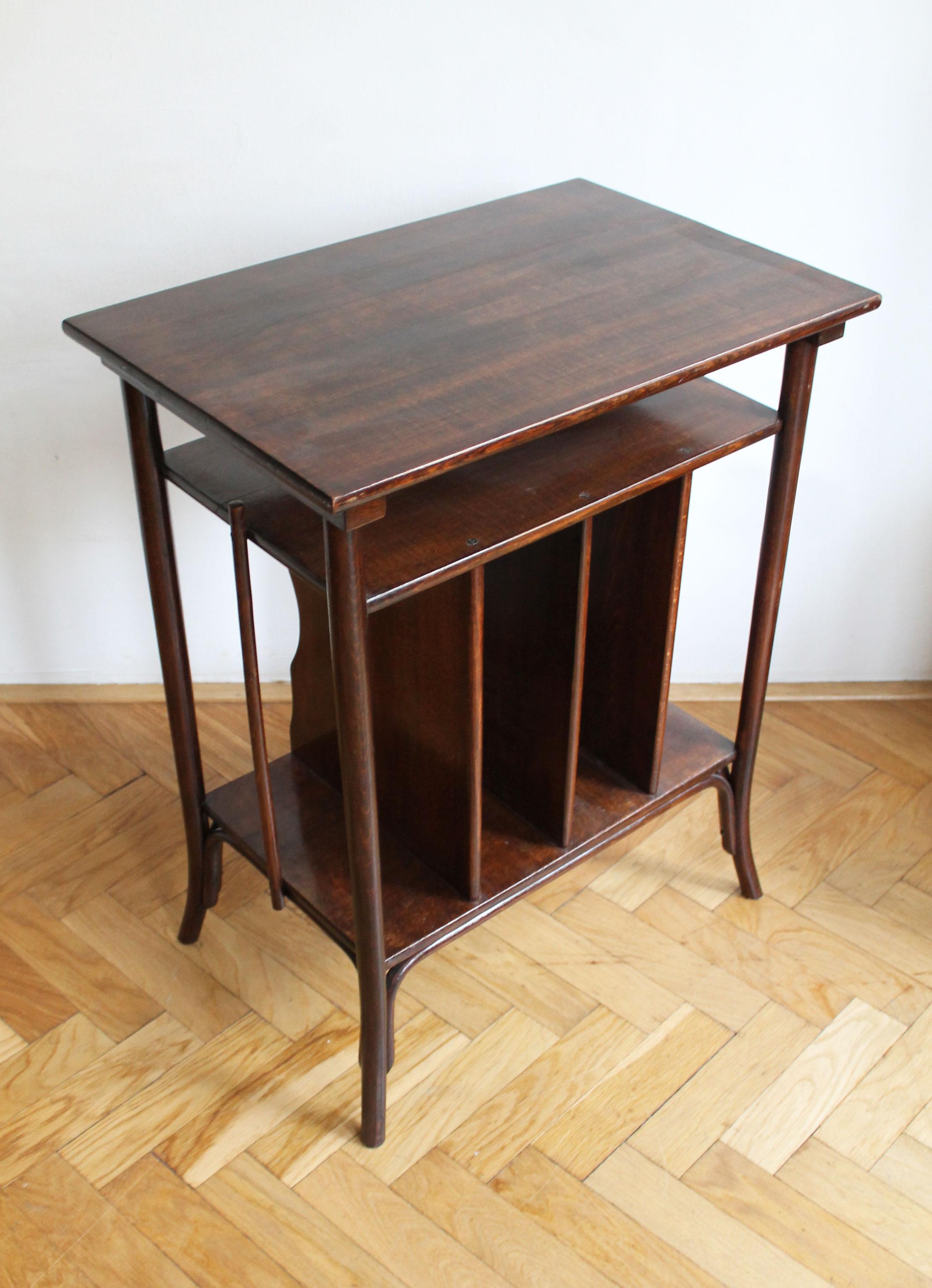 Austrian 1910's Art Nouveau Table by Gebrüder Thonet For Sale