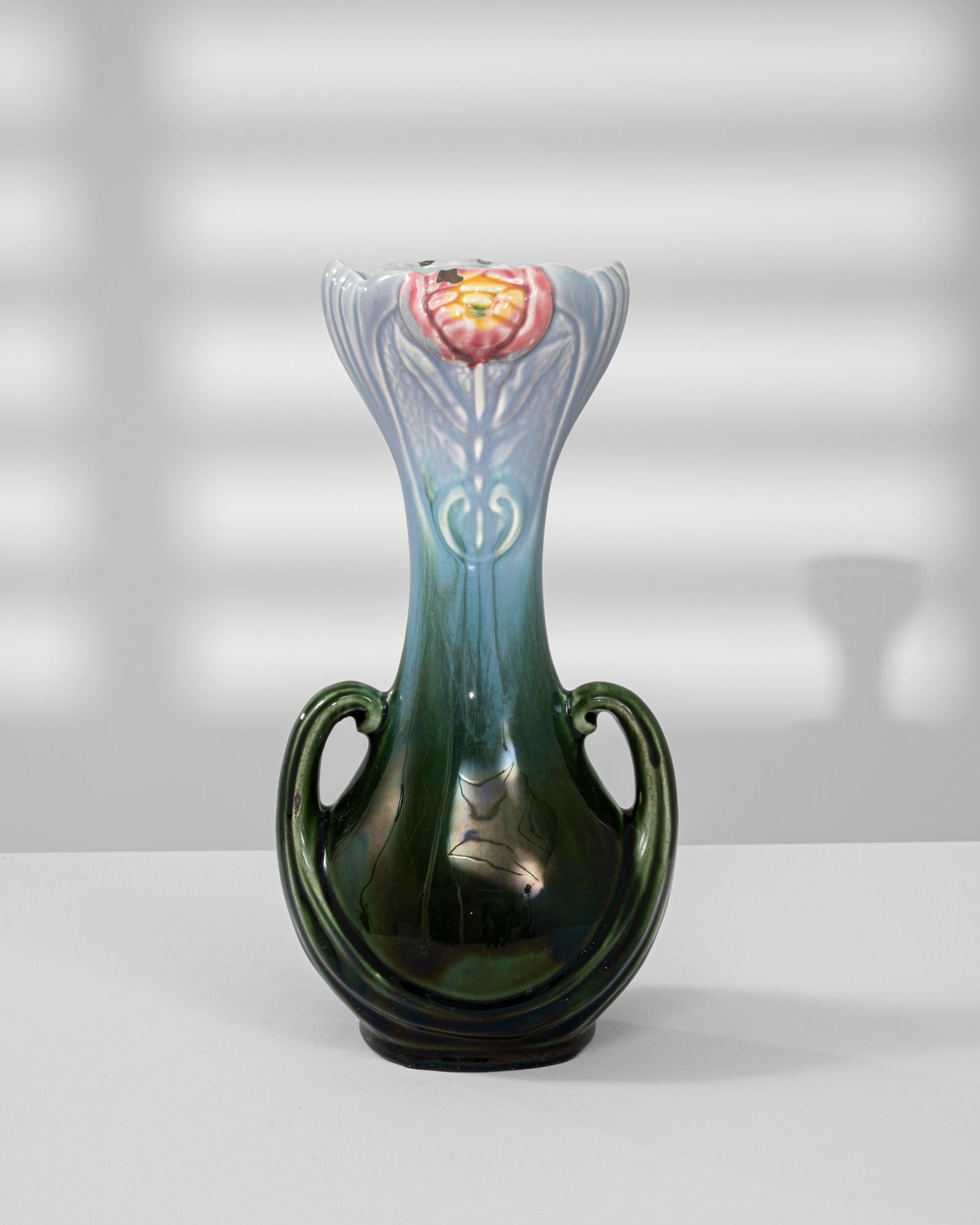Belga Vaso di vetro belga del 1910 in vendita