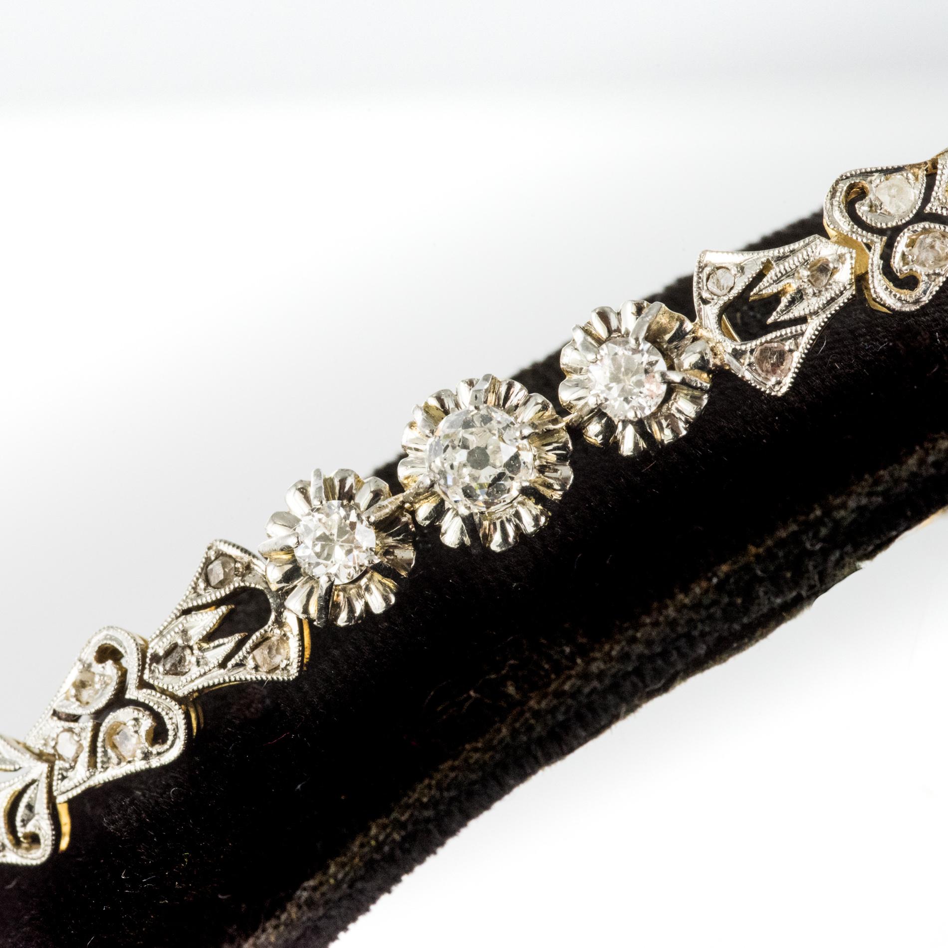 1910s Belle Epoque Floral Pattern Diamonds Link Bracelet 4