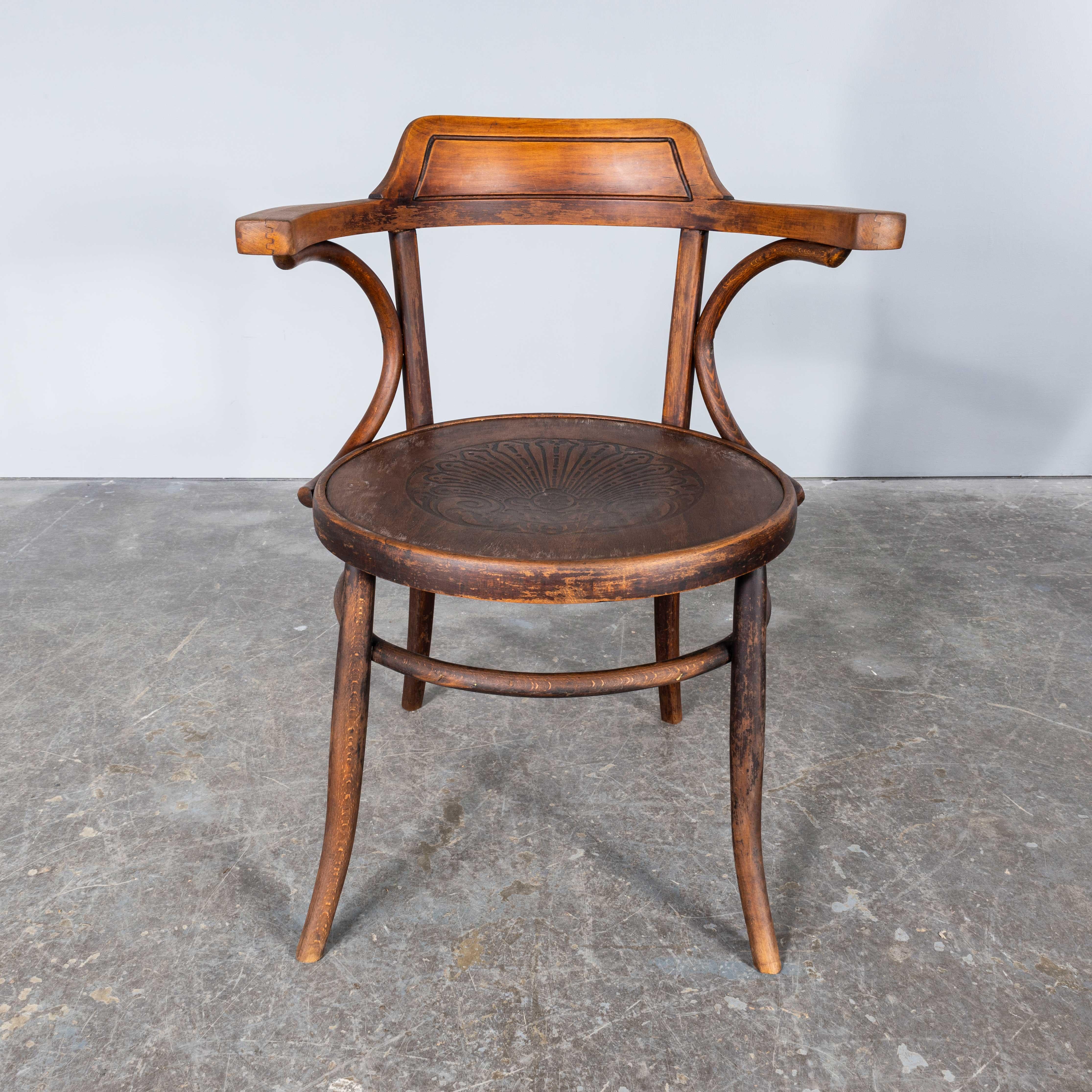 1910's Bentwood Oversize Hoop Arm Dining Chairs - Mundus - Set Of Three For Sale 2