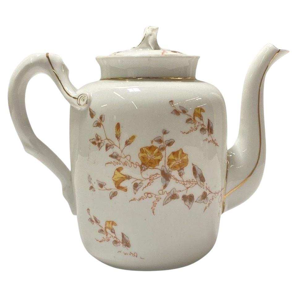 1910er Carlsbad Gutherz Tee- oder Kaffeekanne mit Blumenblütenmuster im Angebot