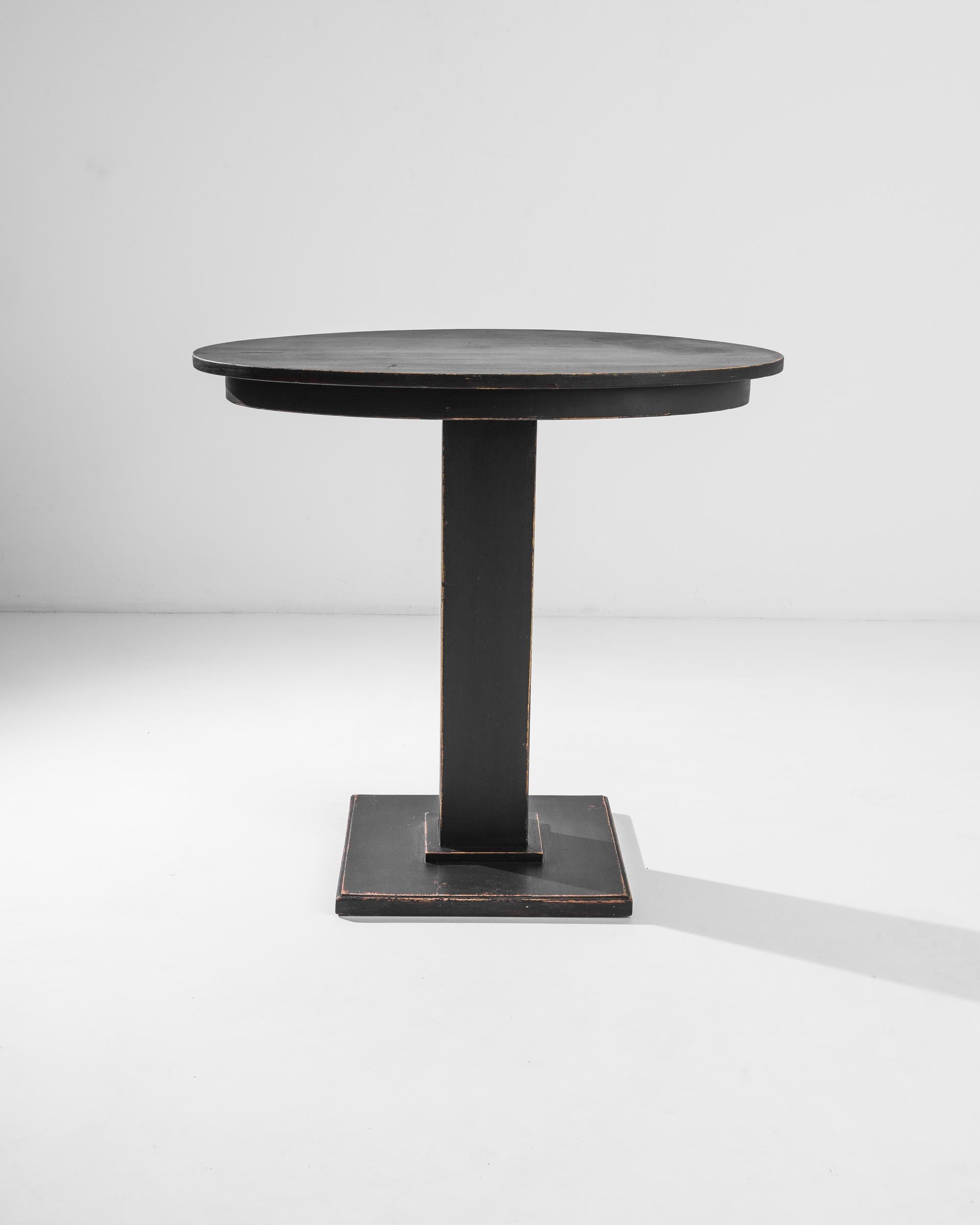 1910s, Central European Wood Black Patinated Side Table For Sale 5