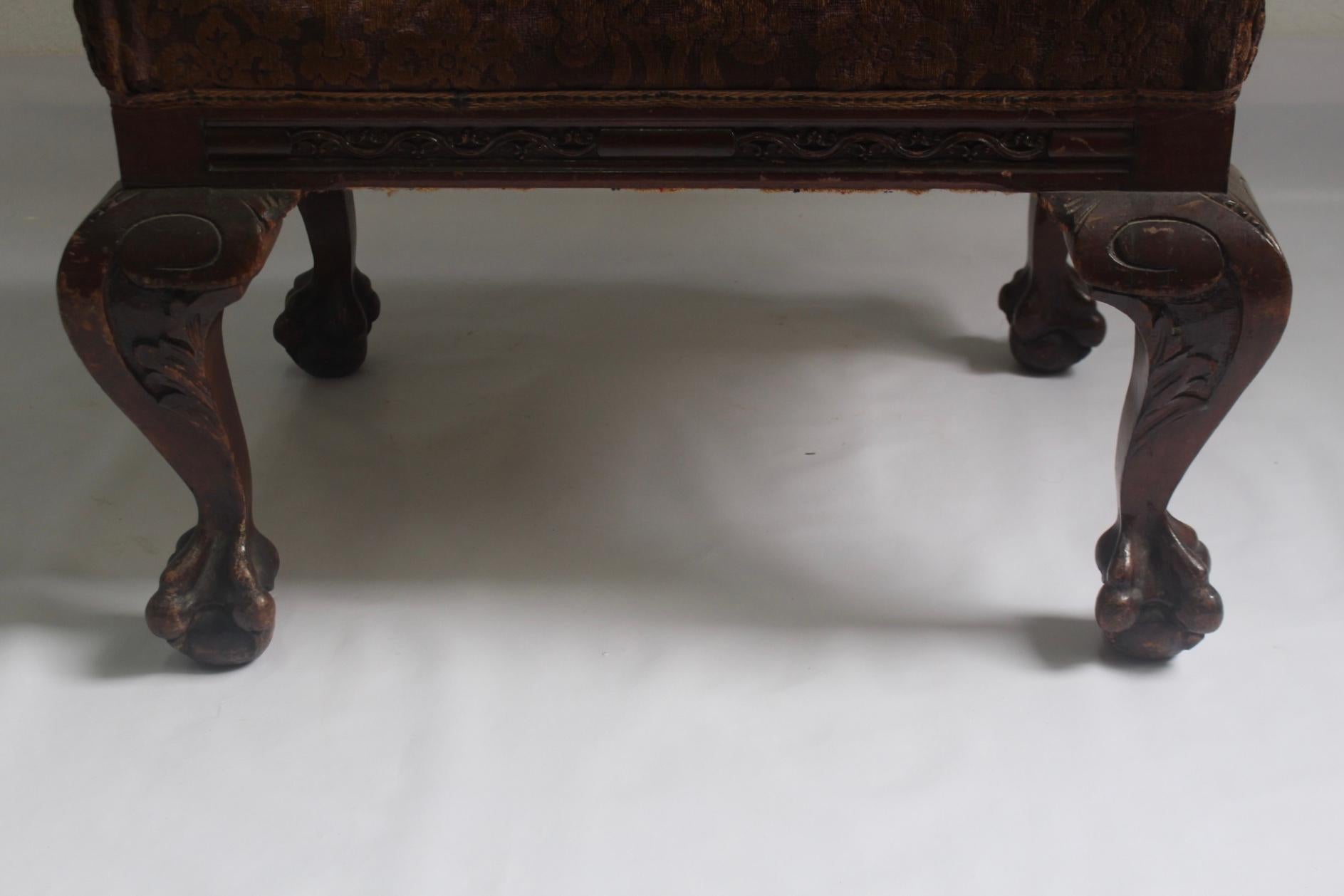 1910s Chippendale Mahogany Ottoman or Stool with Original Velvet Upholstery For Sale 6