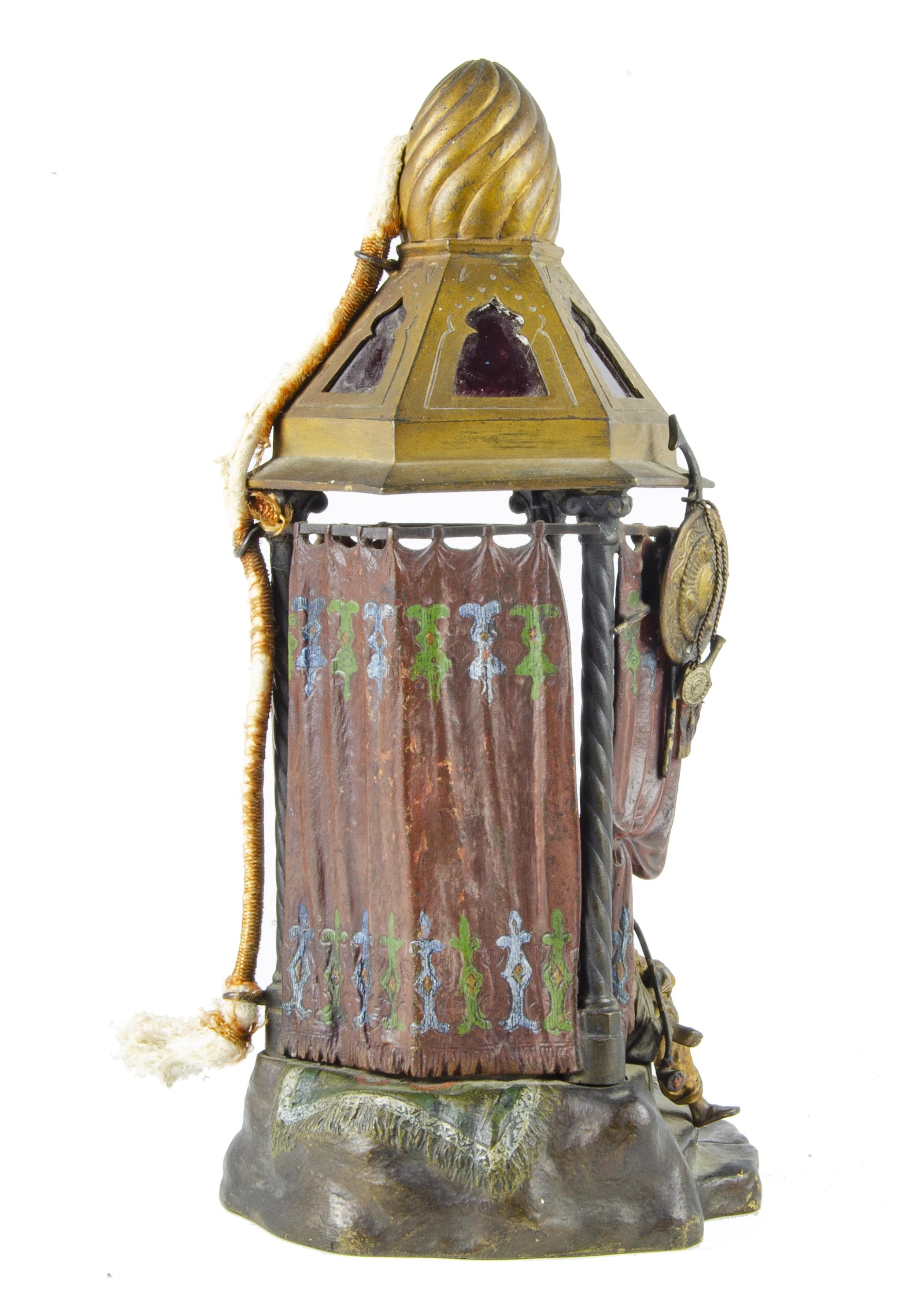 1910s Cold-Painted Orientalist Bronze Table Lamp by Franz Bergmann, Austria (Österreichisch) im Angebot