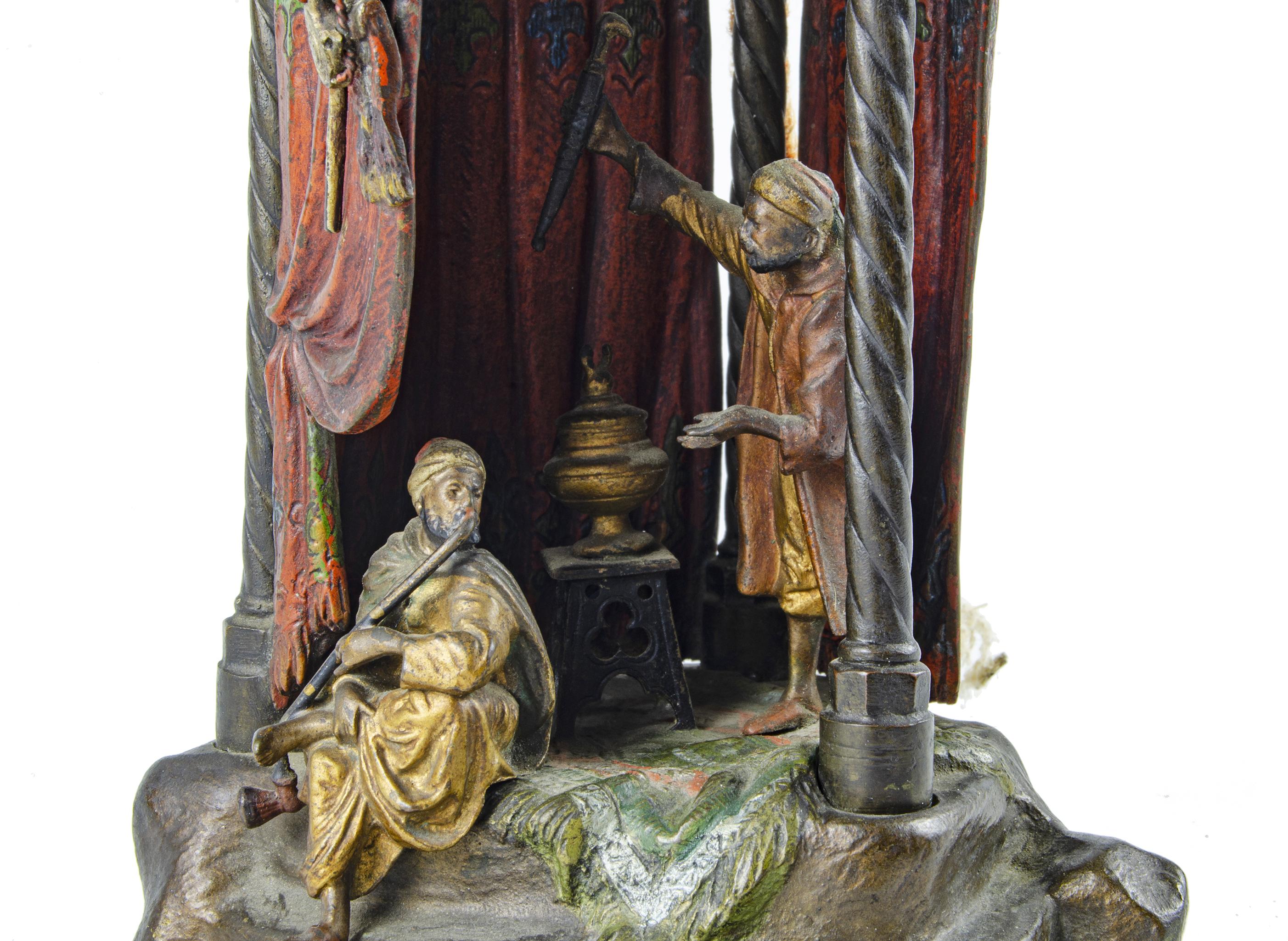 1910s Cold-Painted Orientalist Bronze Table Lamp by Franz Bergmann, Austria (Frühes 20. Jahrhundert) im Angebot