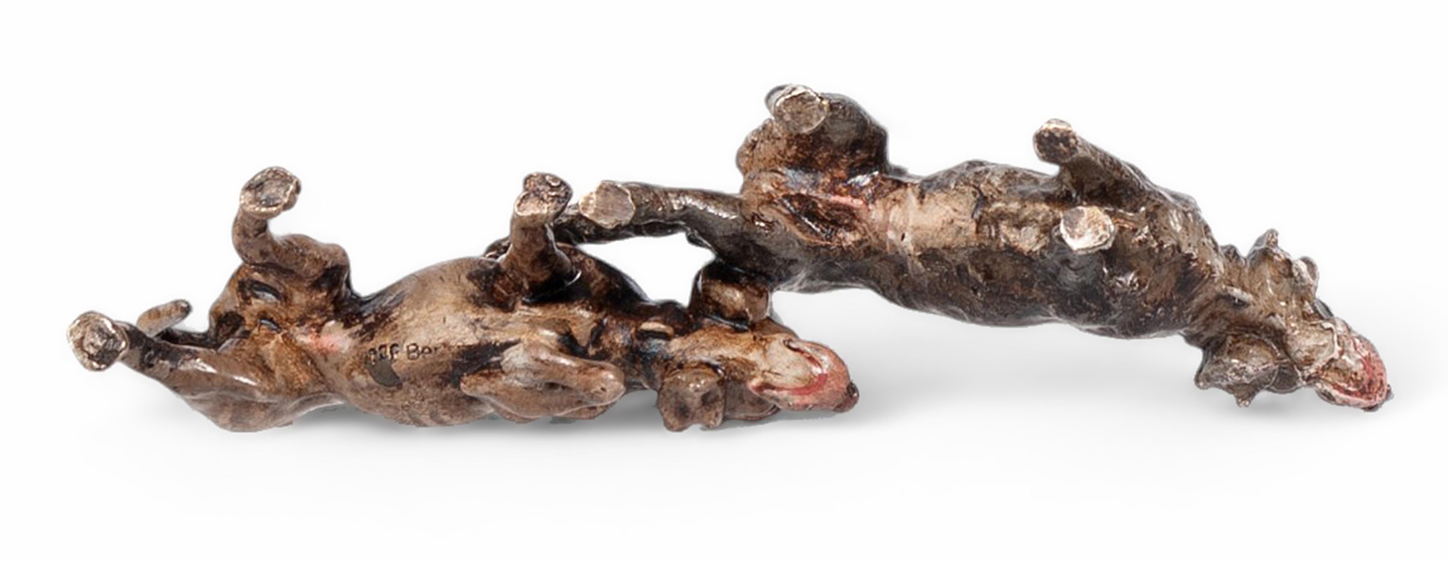 Early 20th Century 1910s Cold-Painted Small Bronze Hounds/Dogs Figurine by Franz Bergmann, Austria For Sale