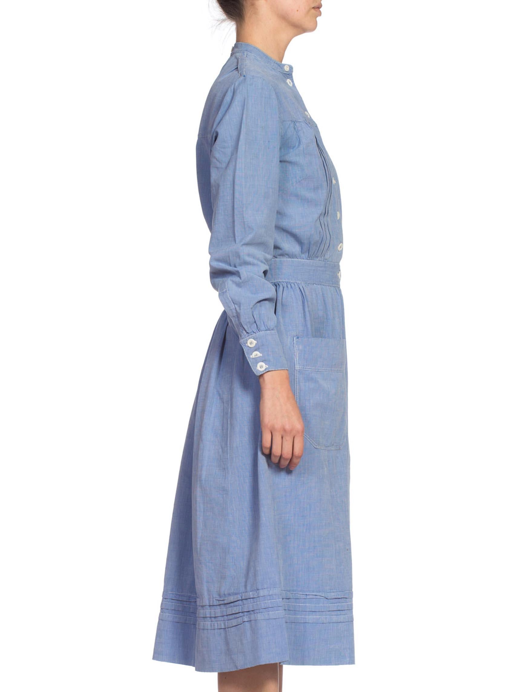 Violet Robe d'uniforme d'infirmière de guerre authentique en coton Chambray de style édouardien de la Première Guerre mondiale en vente