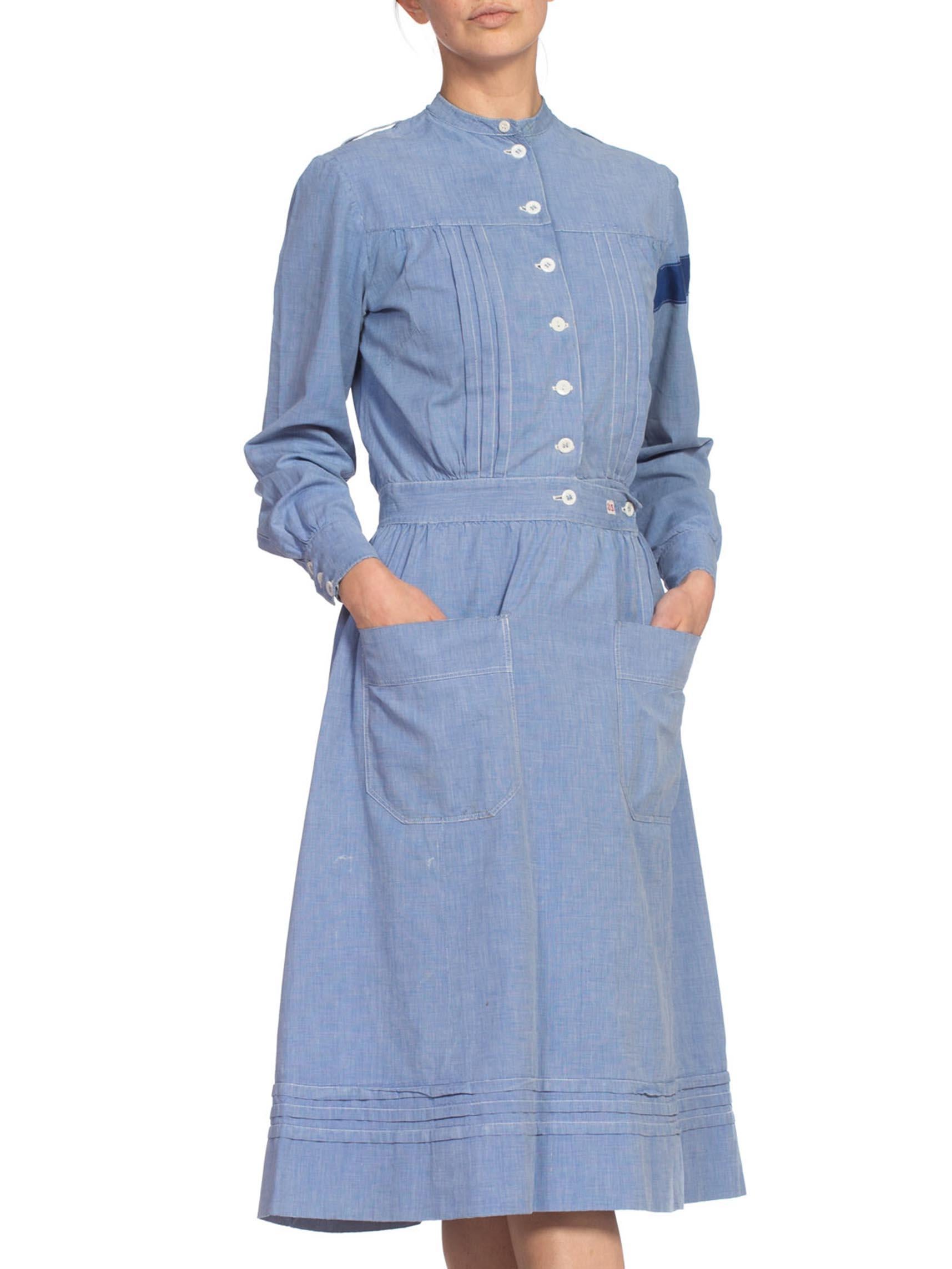 Robe d'uniforme d'infirmière de guerre authentique en coton Chambray de style édouardien de la Première Guerre mondiale Pour femmes en vente