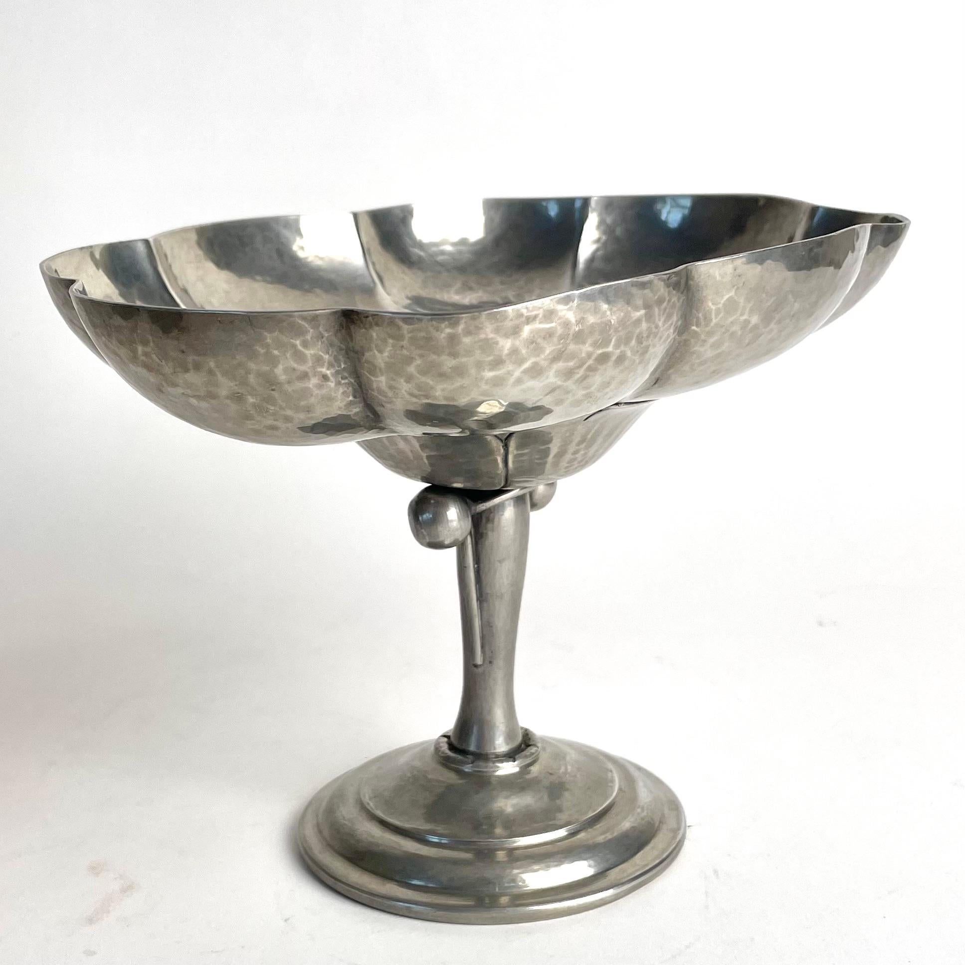 Inlay 1910s Danish Jugend Confectionary Bowl, Pewter with inlayed Lapis Lazuli