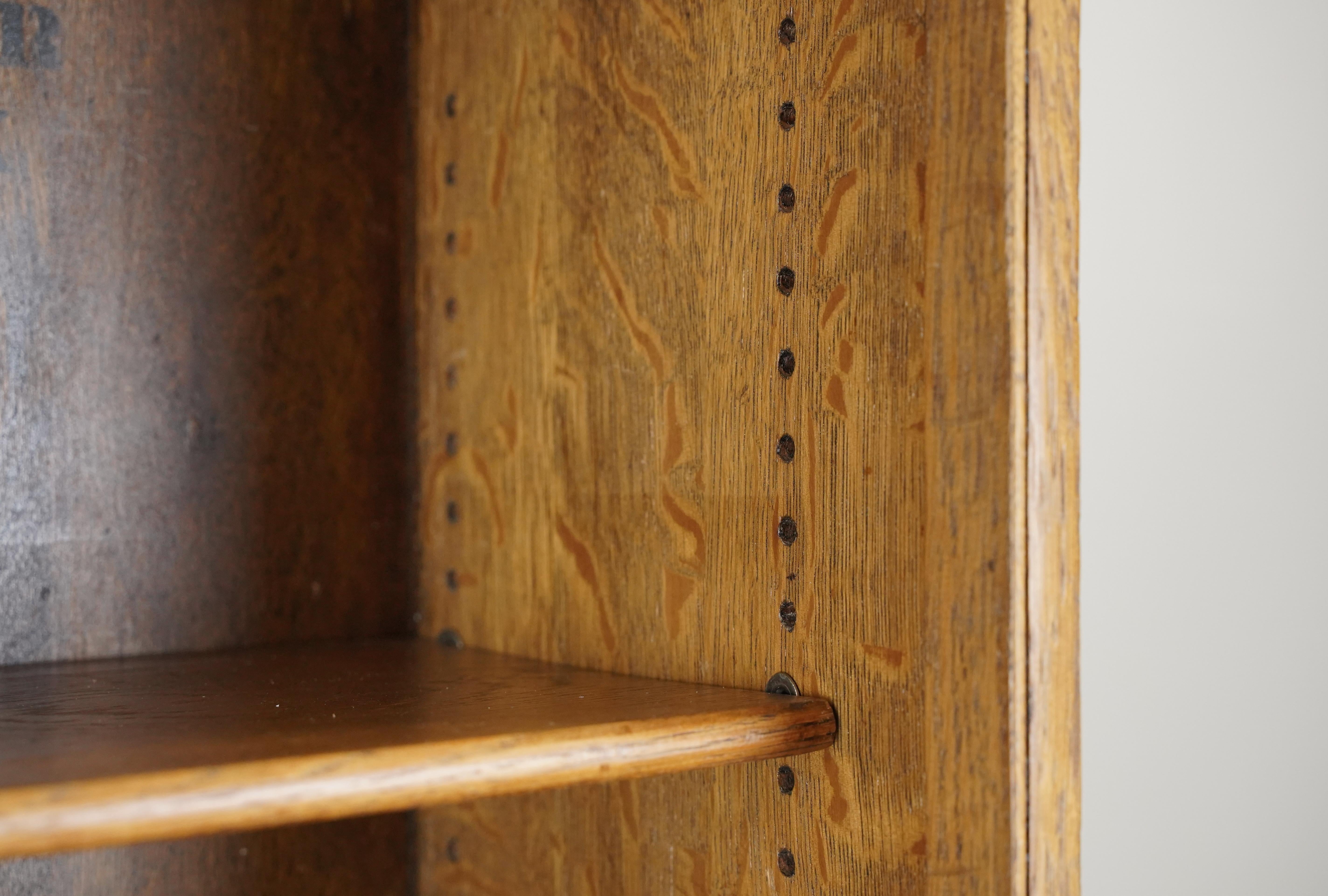 Americano Libreria modulare in Oak Tiger di Danner Furniture del 1910 in vendita