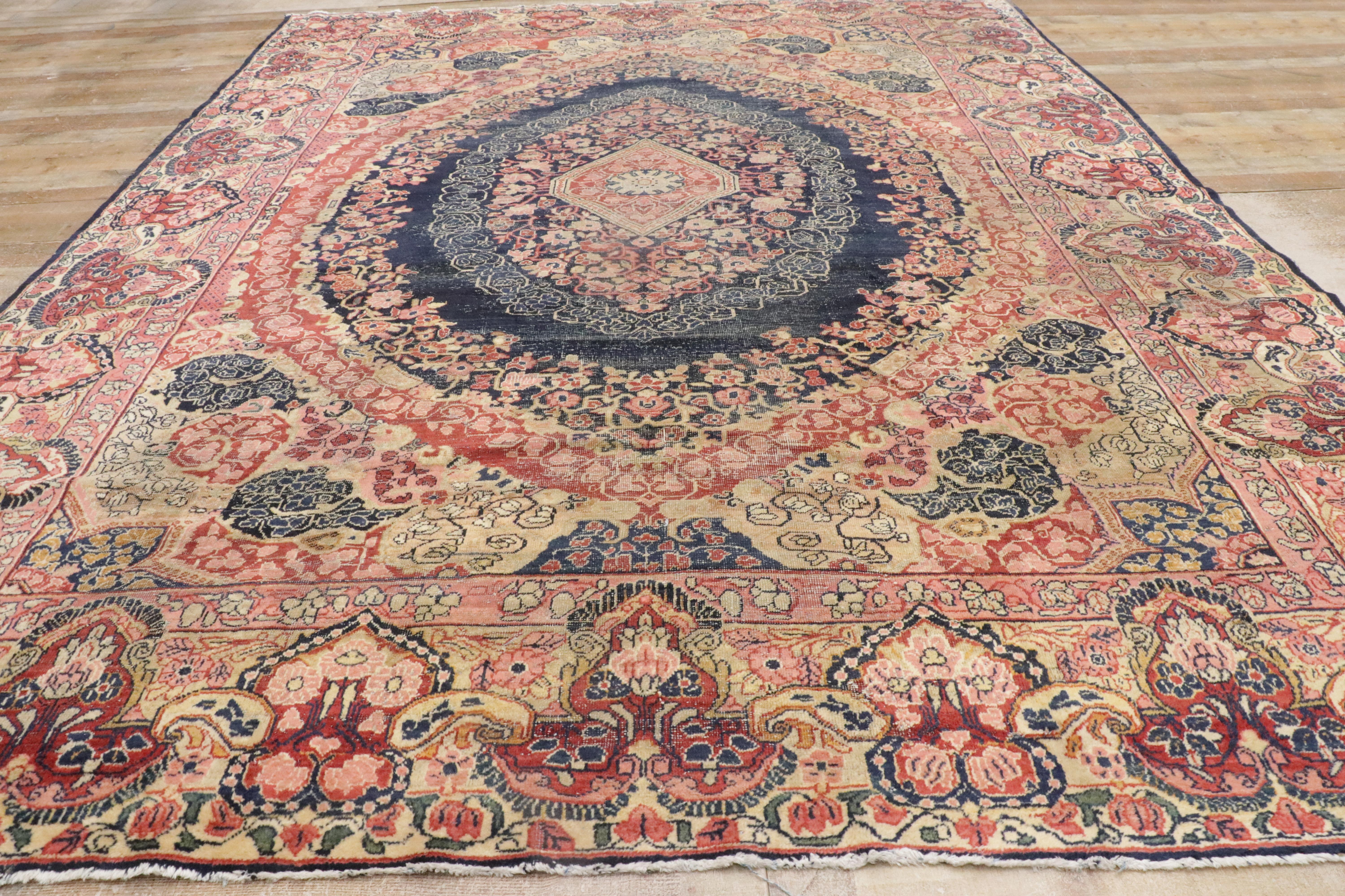 Tapis persan Mahal ancien vieilli des années 1910 avec style traditionnel en vente 6