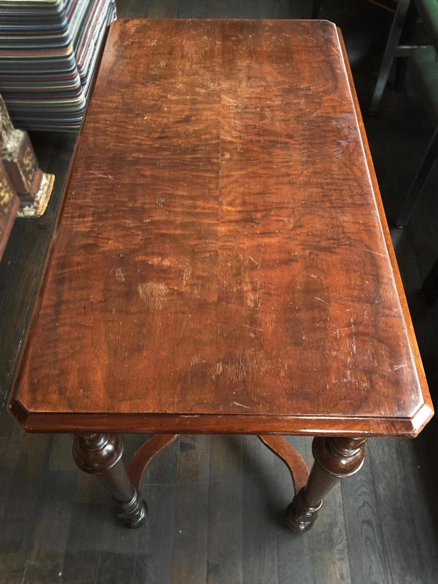 Victorian 1910s Doten-Dunton Mahogany Side Table