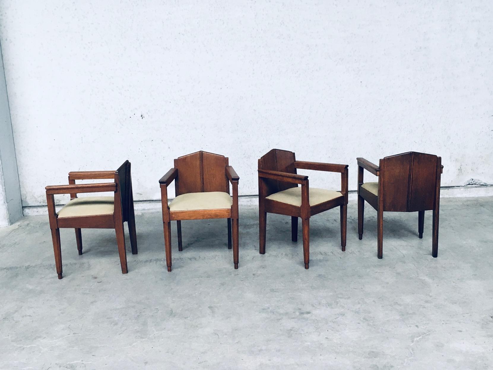 1910's Dutch Modernism Design Amsterdam School Dining Chair set In Fair Condition For Sale In Oud-Turnhout, VAN