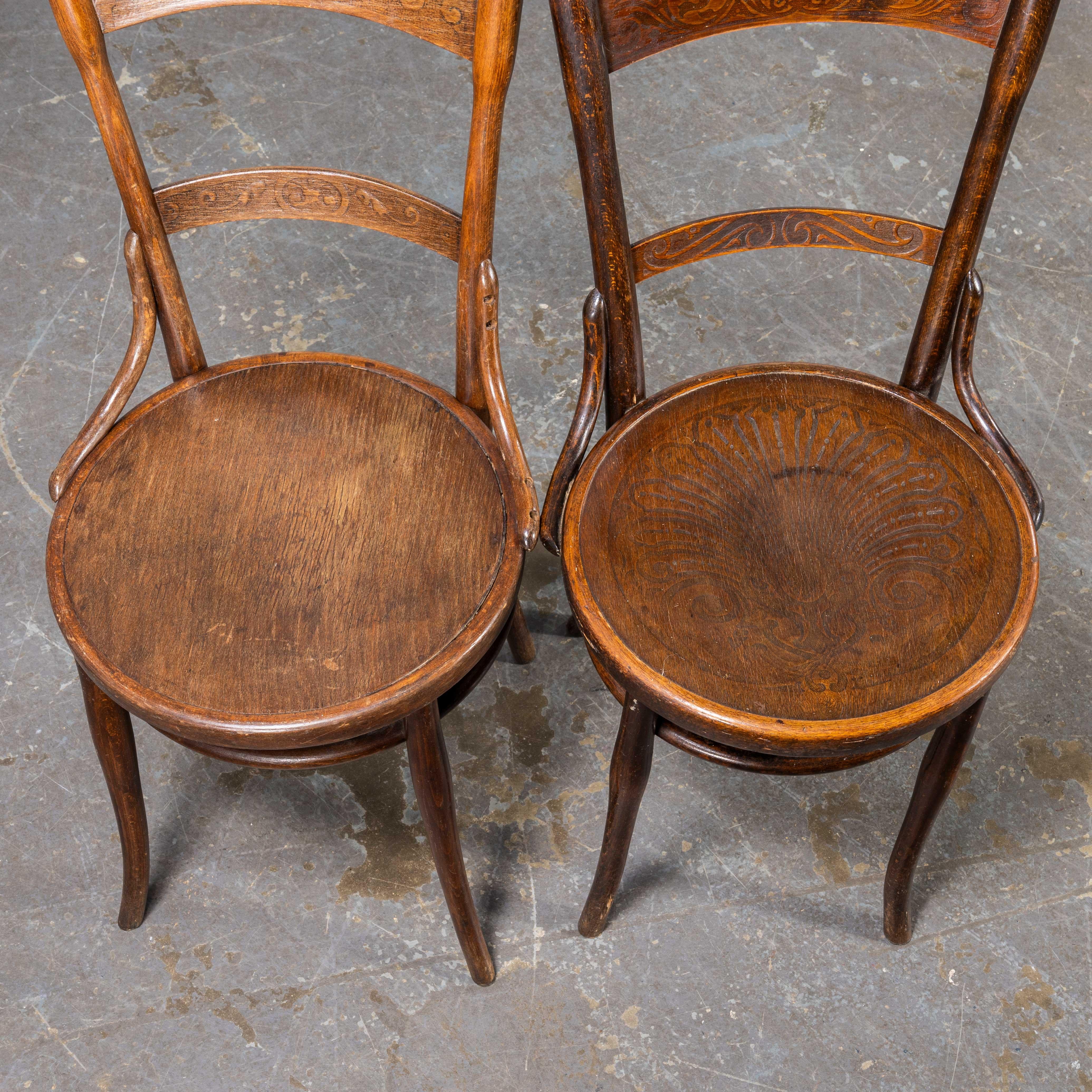 1910's Early Debrecen Bentwood Dining Chairs - Paar im Zustand „Gut“ in Hook, Hampshire