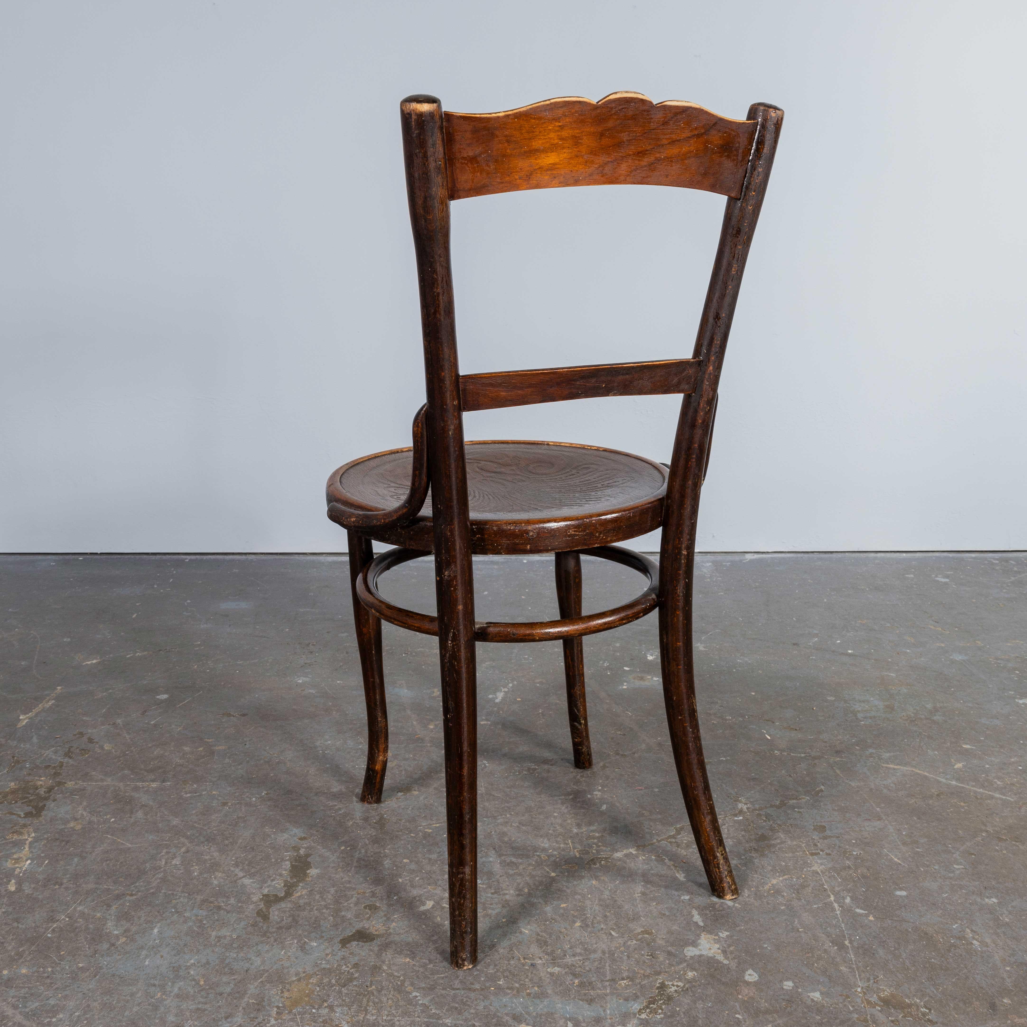 1910's Early Debrecen Bentwood Dining Chairs - Paar 2