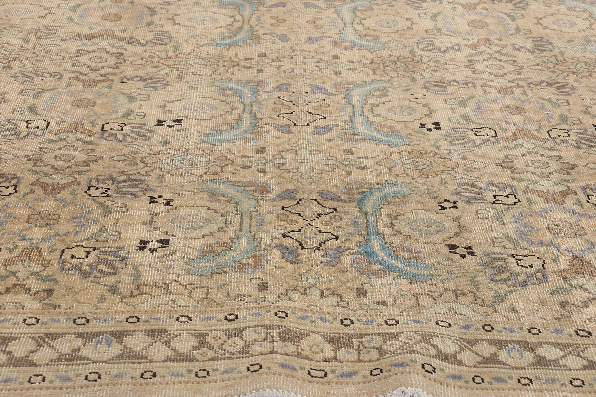 Annodato a mano Tappeto Tabriz persiano del 1910 in stile moderno, tonalità della terra in vendita
