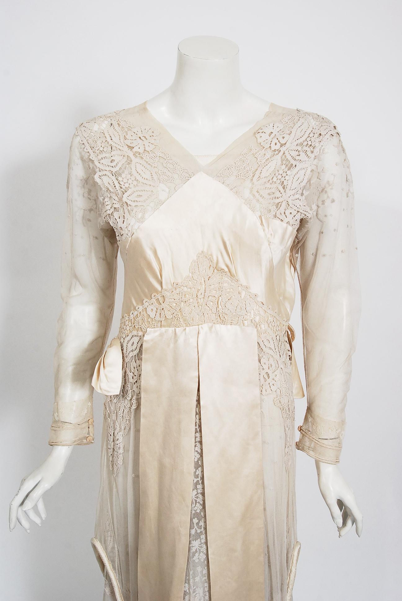 Vintage 1910's Edwardian Couture Elfenbein gemischt-Spitze drapiert geschichteten Brautkleid (Beige) im Angebot