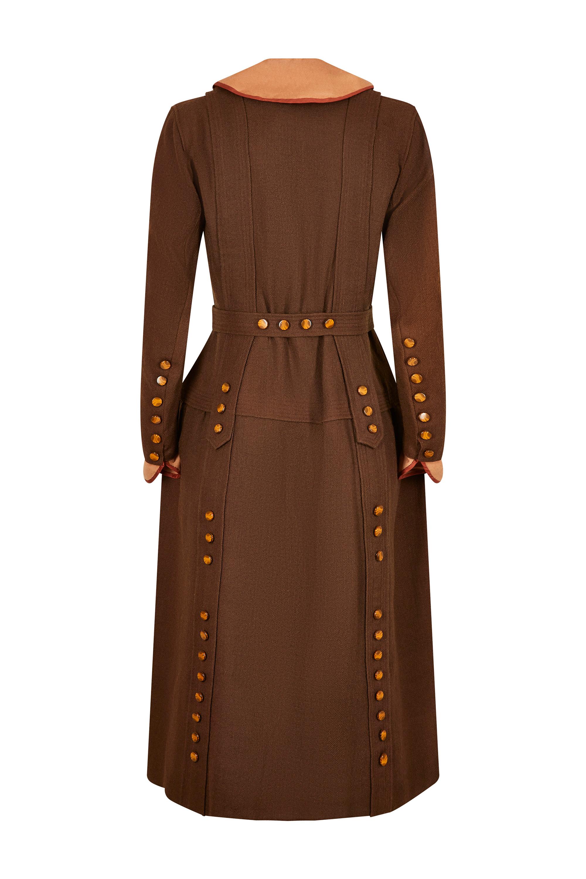 Brown 1910s Fine Knit Wool Walking Suit With Tiger's Eye Buttons For Sale