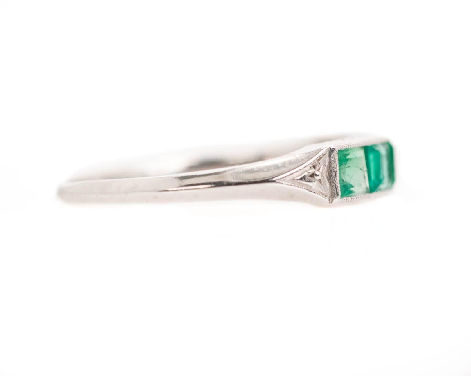 Art Deco 1910s Five-Stone 1 Carat Colombian Emerald and Platinum Band Ring