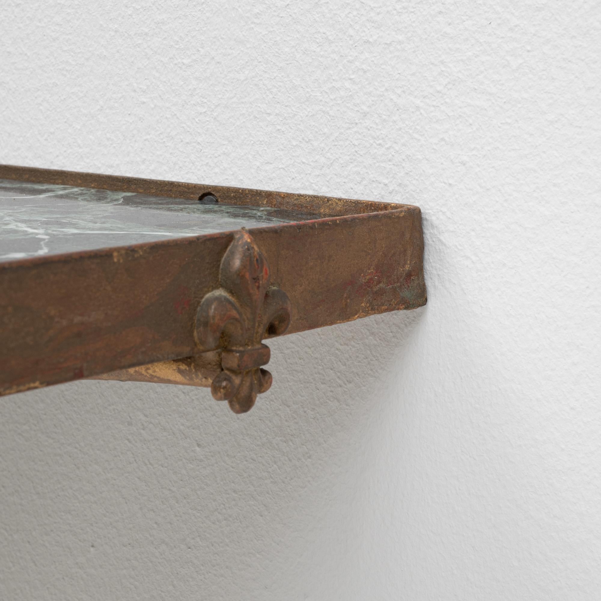 Table console en métal français des années 1910 avec plateau en marbre en vente 3