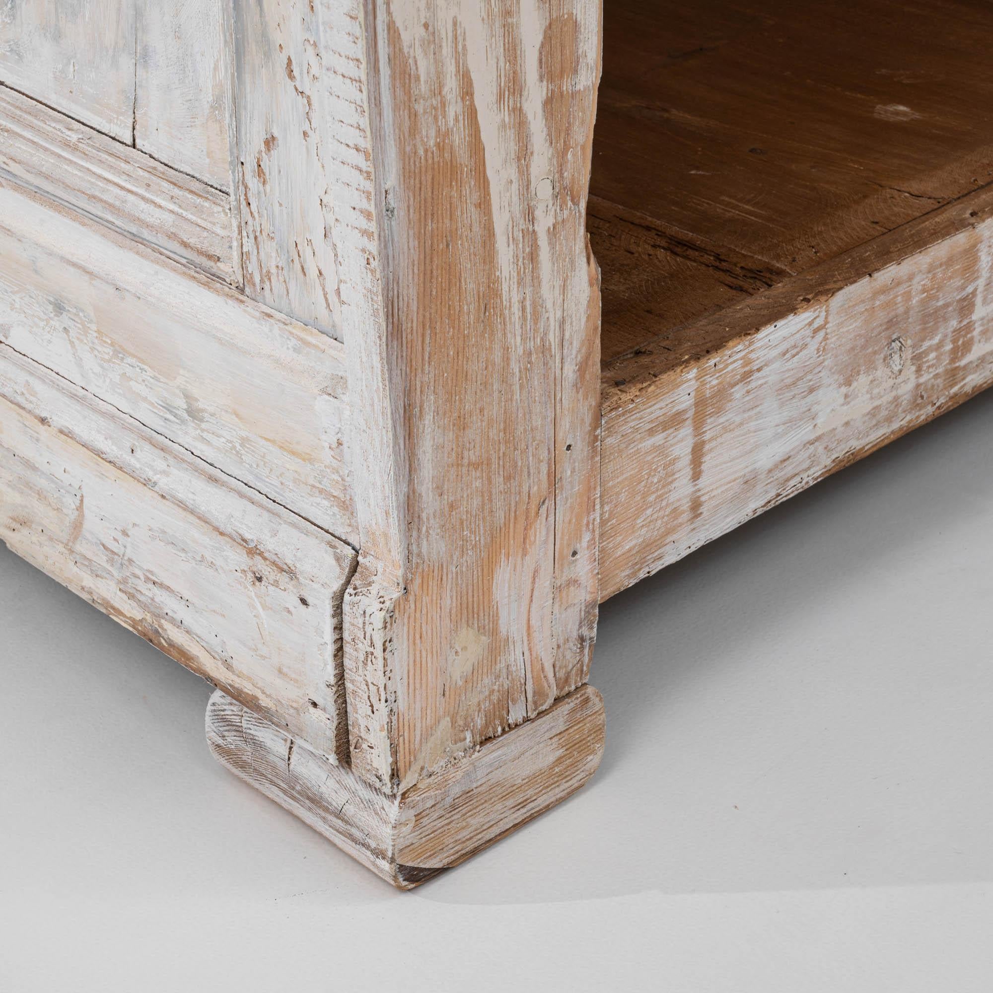 Bar francese del 1910 in legno bianco patinato con piano in marmo in vendita 7
