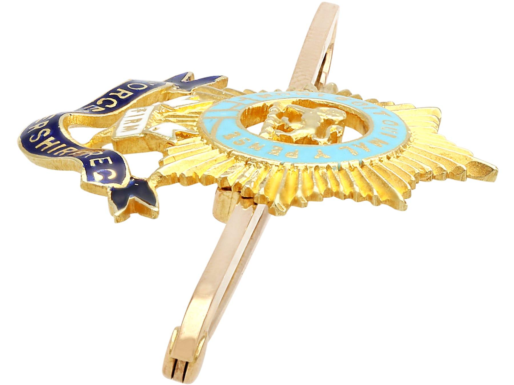 A fine and impressive antique Worcestershire Regiment bar brooch in 15 karat yellow gold and enamel; part of our diverse collection of military related items.

This impressive antique Worcestershire Regiment brooch has been crafted in 15k yellow
