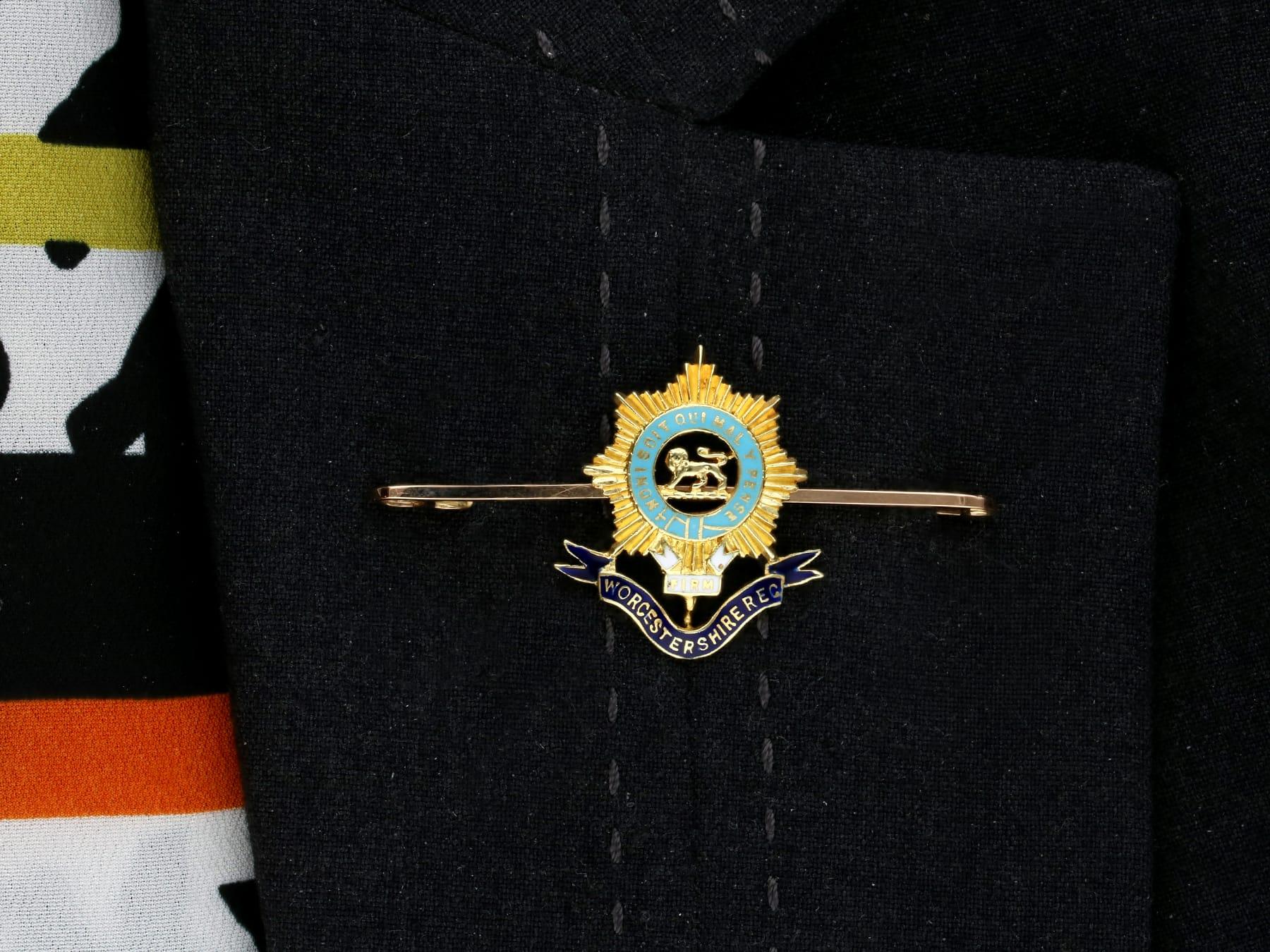 Broche de bar du Worcestershire Regiment des années 1910 en vente 4