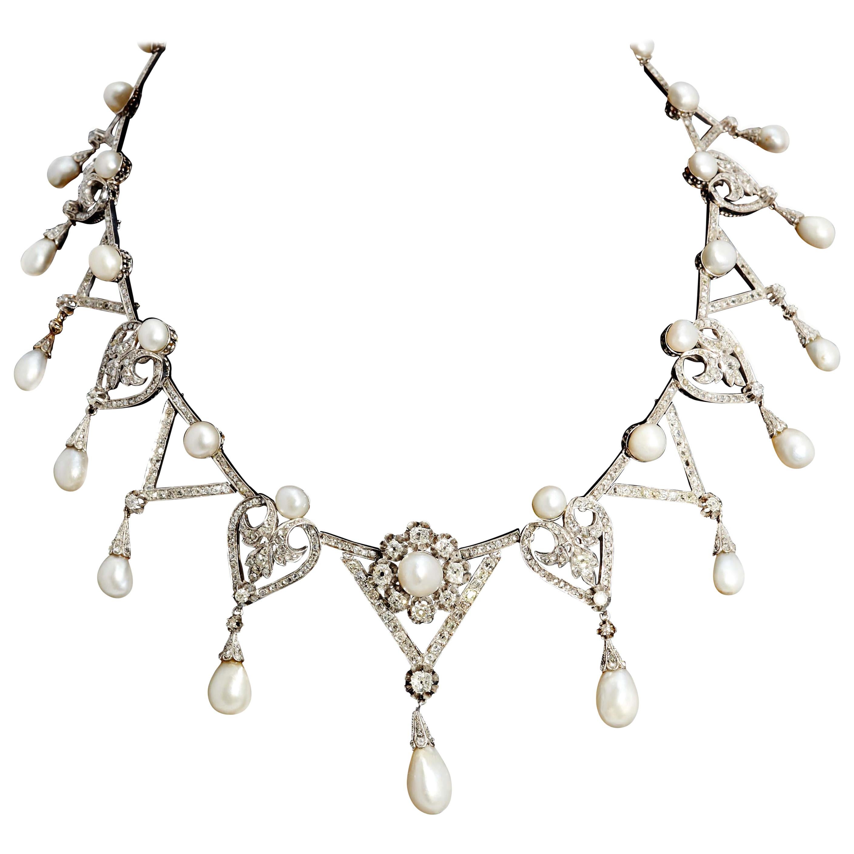 Importante collana antica di platino con perle naturali e diamanti del 1910