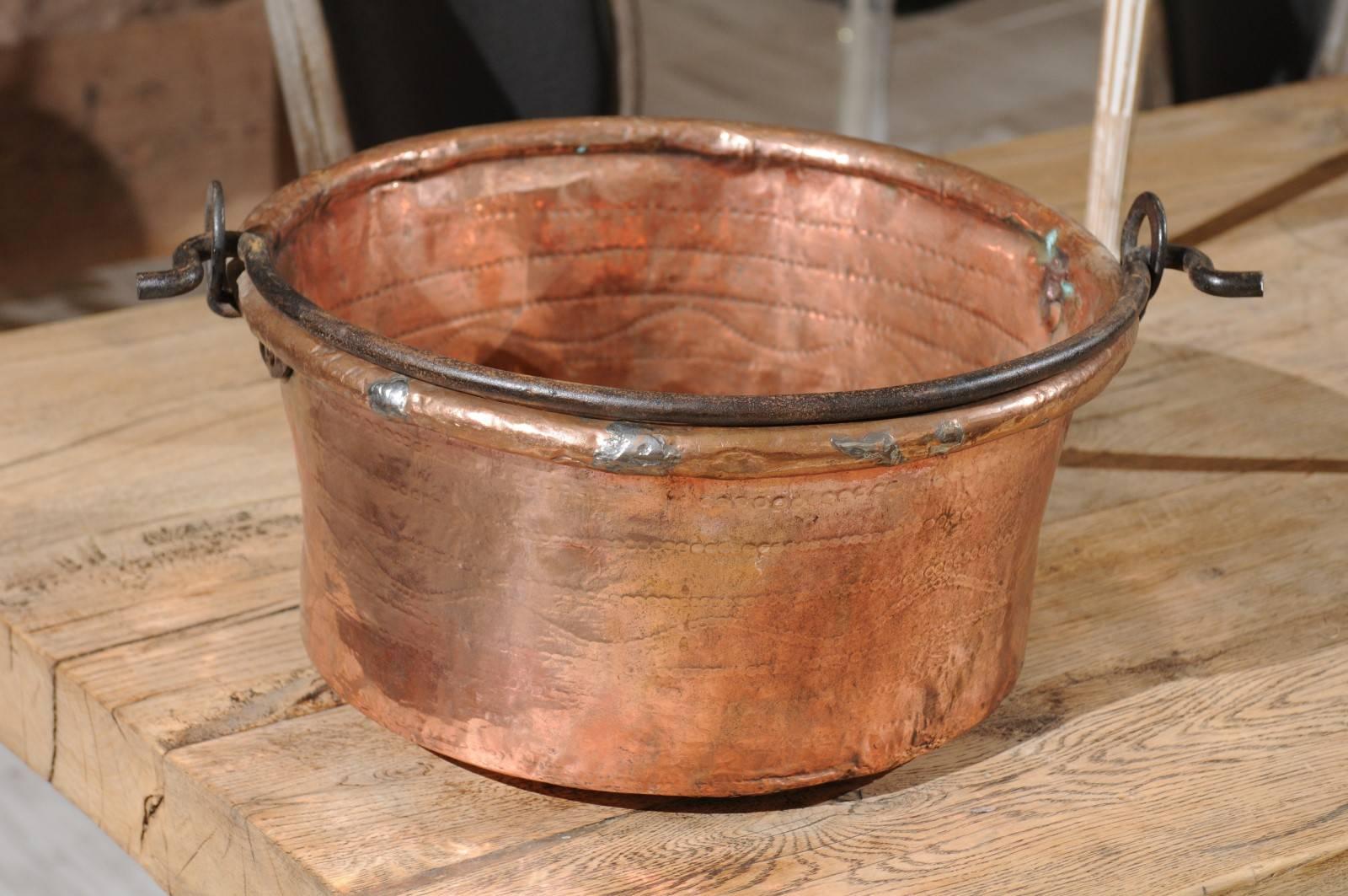 1910s Large Size Round French Copper Pot with Movable Iron Handle 1