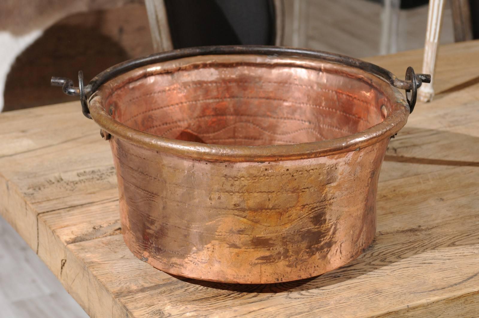 1910s Large Size Round French Copper Pot with Movable Iron Handle 3