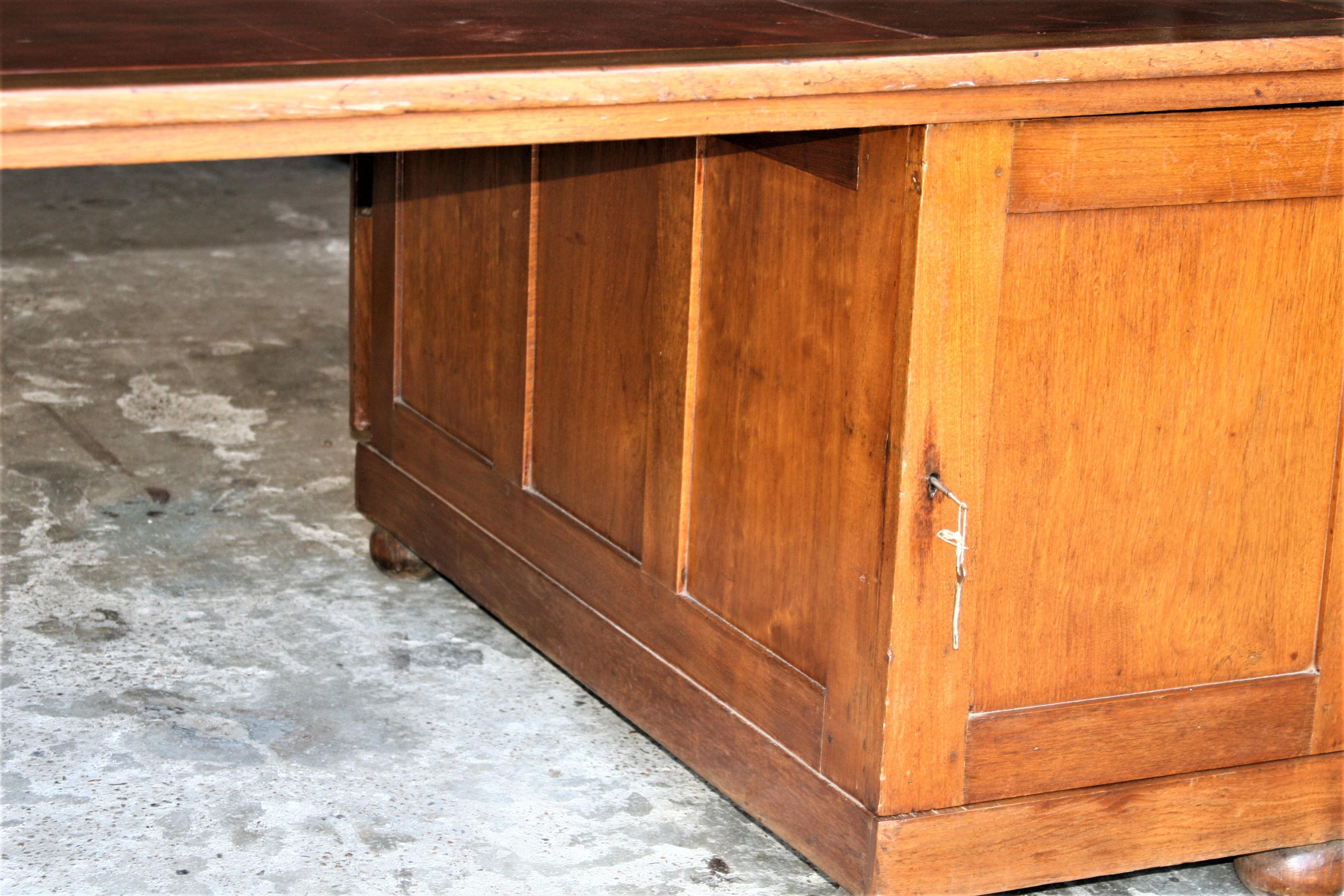 1910s Lavish Victorian Style Large Mahogany Partner's Desk from a Bank For Sale 2
