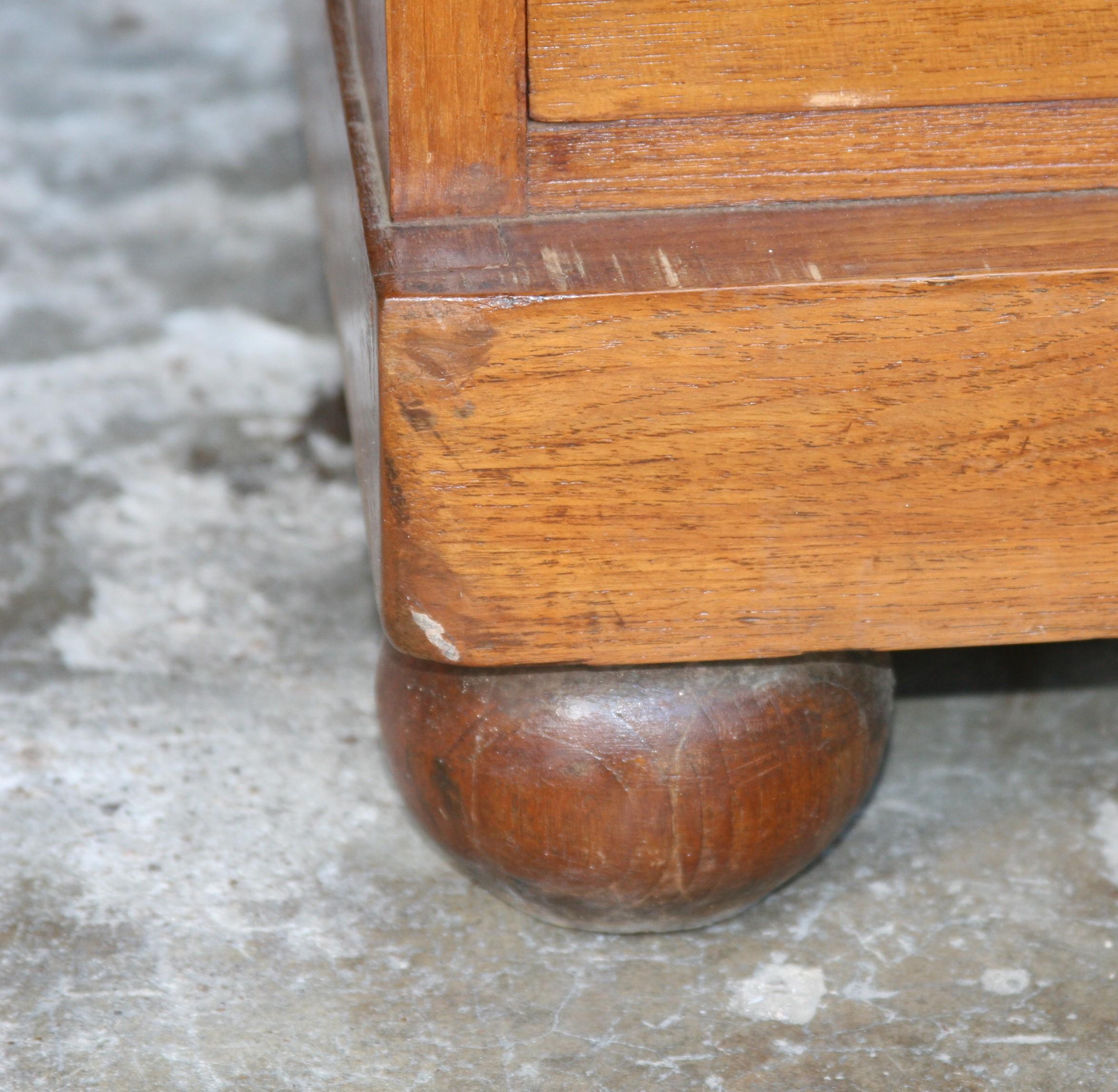 1910s Lavish Victorian Style Large Mahogany Partner's Desk from a Bank In Good Condition For Sale In Houston, TX