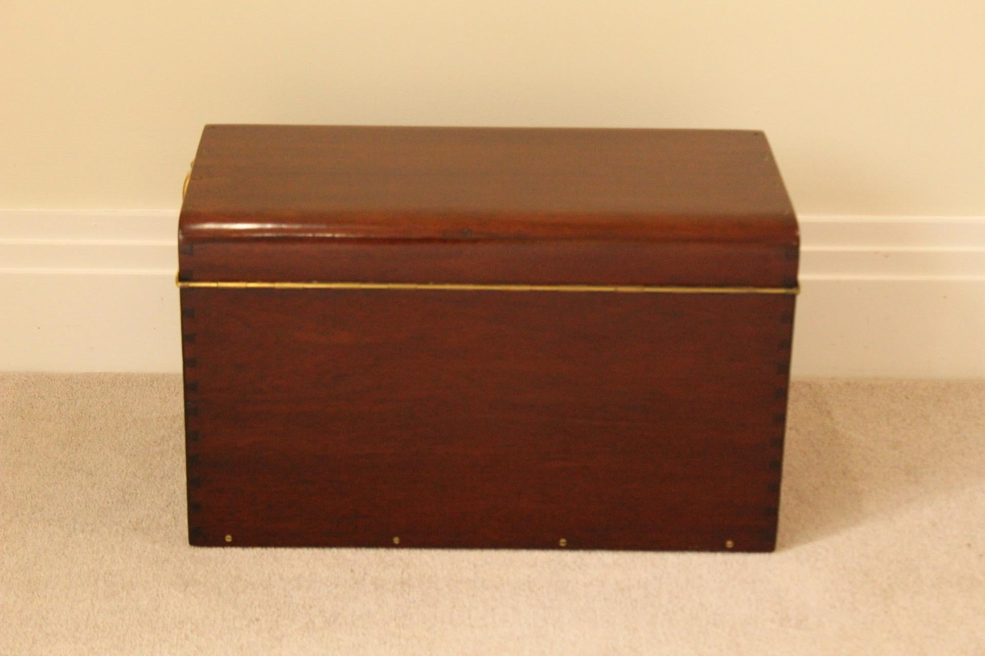 1910s Louis Vuitton Mahogany Toolbox Trunk For Sale 3